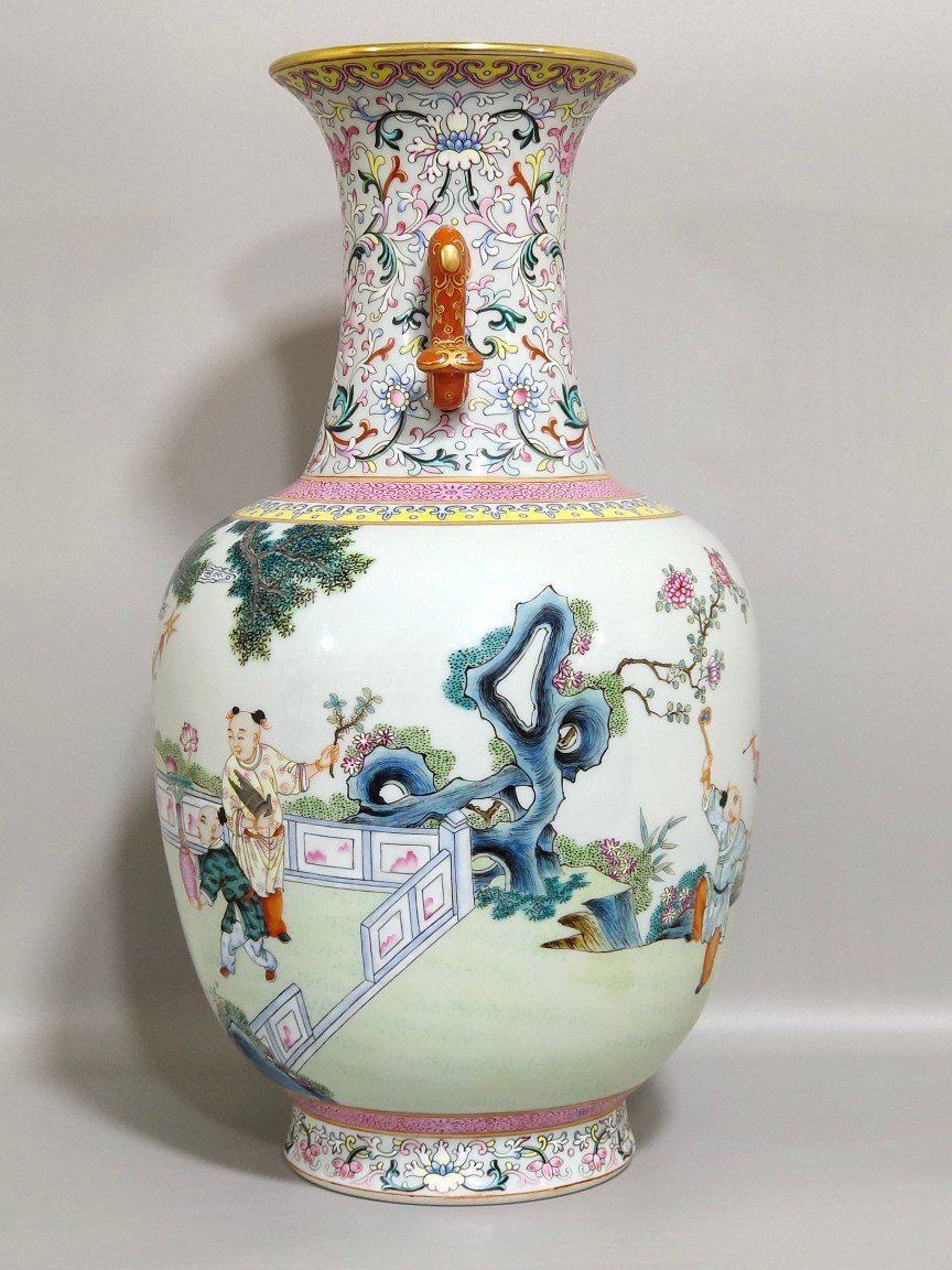 Qing Dynasty Qianlong infant play amphorae