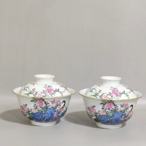 Qing Dynasty Qianlong A bowl who lived and worked in peace and contentment