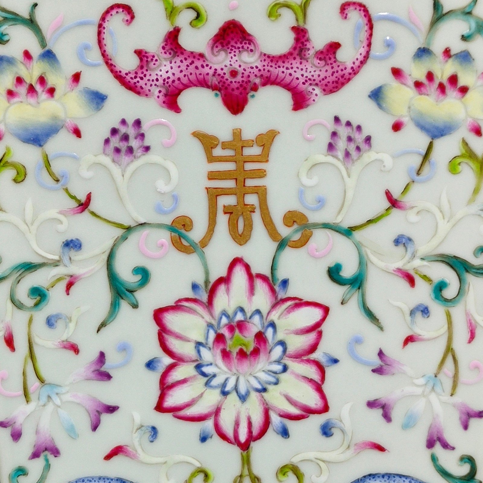 Qing Dynasty Qianlong Double Phoenix Elephant Ear Square Vase