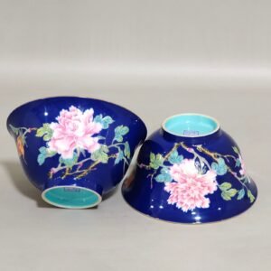 Qing Dynasty Qianlong sapphire blue-glazed peony cup