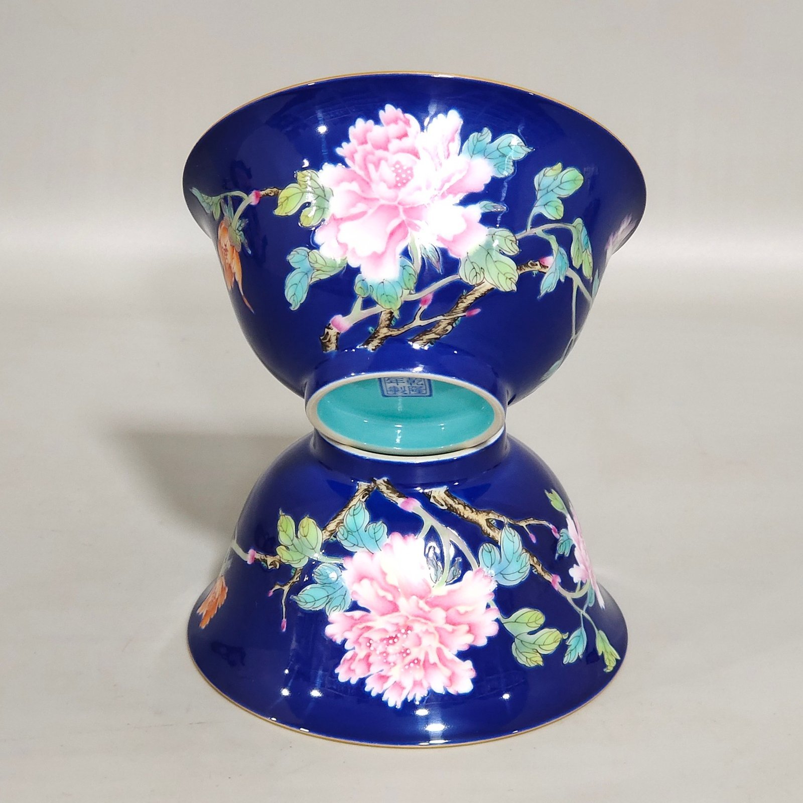 Qing Dynasty Qianlong sapphire blue-glazed peony cup