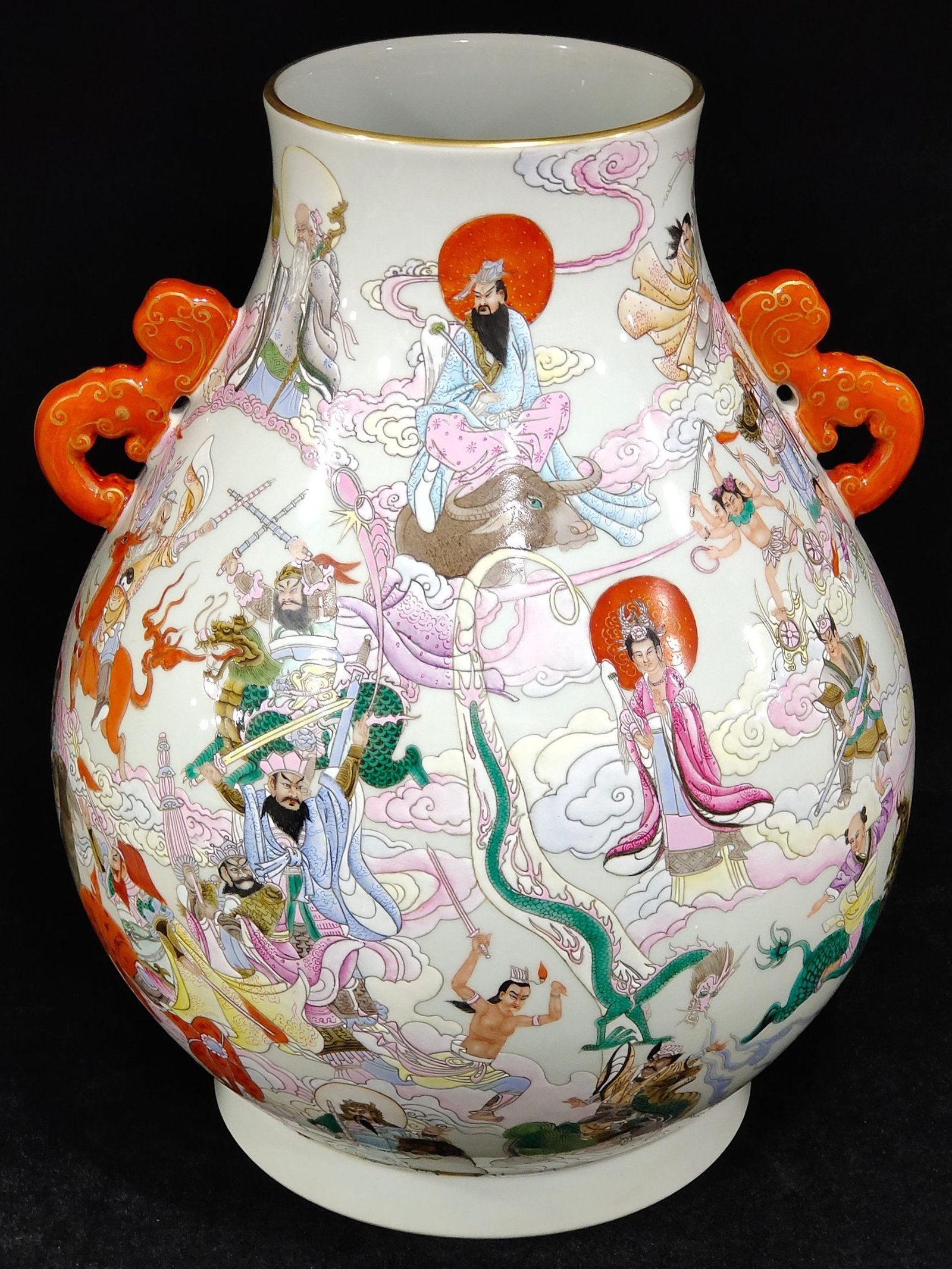 Qing Dynasty Qianlong Buddha Bucket Statue