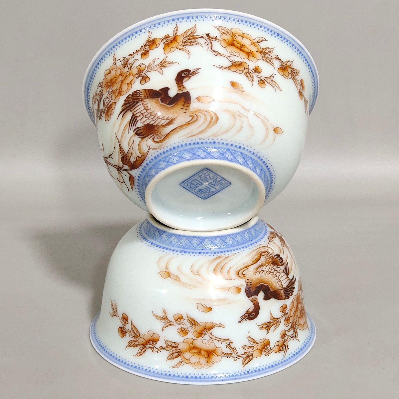 Qing Dynasty Qianlong ink-colored green-edged Duck Prophet’s Poetic Cup