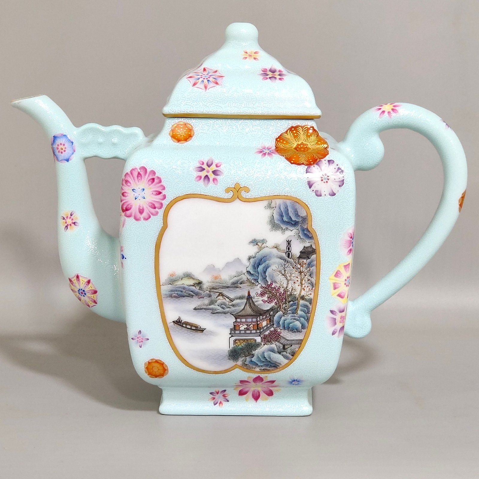 Qing Dynasty Qianlong Zadao leather ball flower window landscape teapot