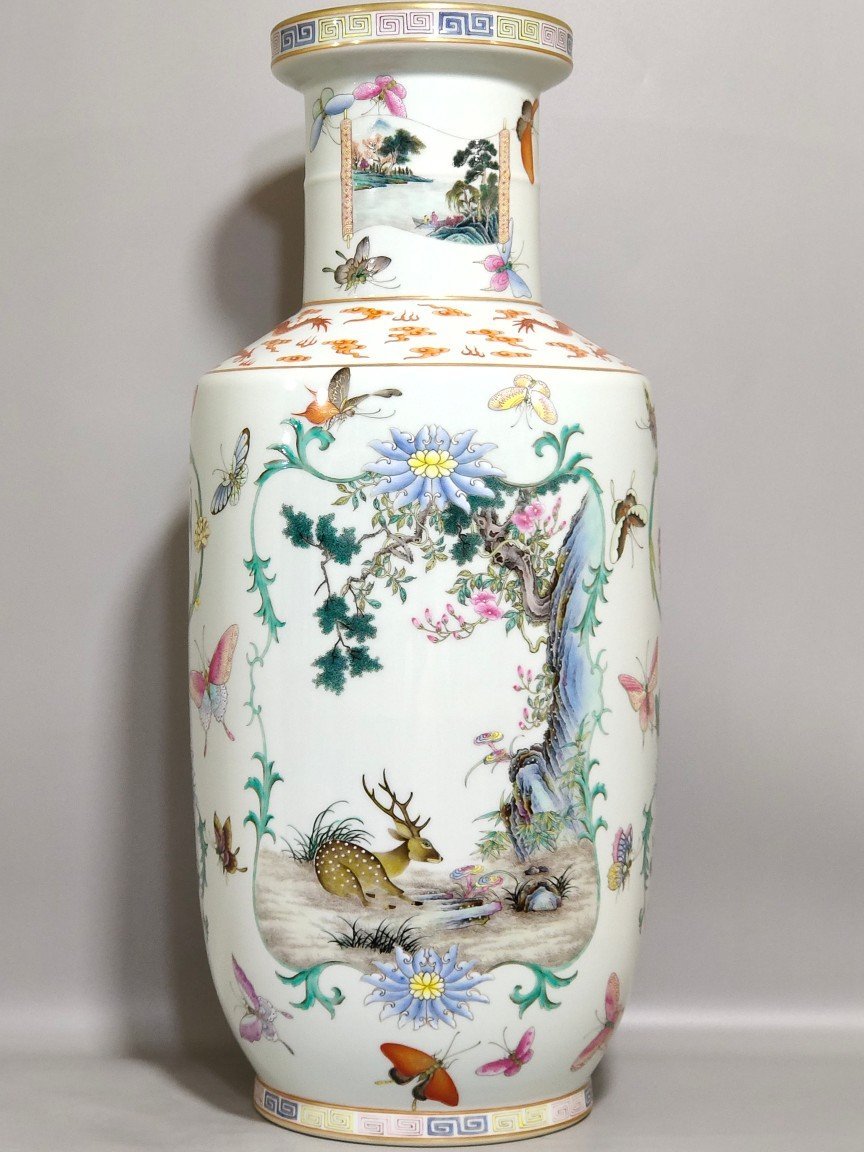 Qing Dynasty Qianlong A hammer vase granted