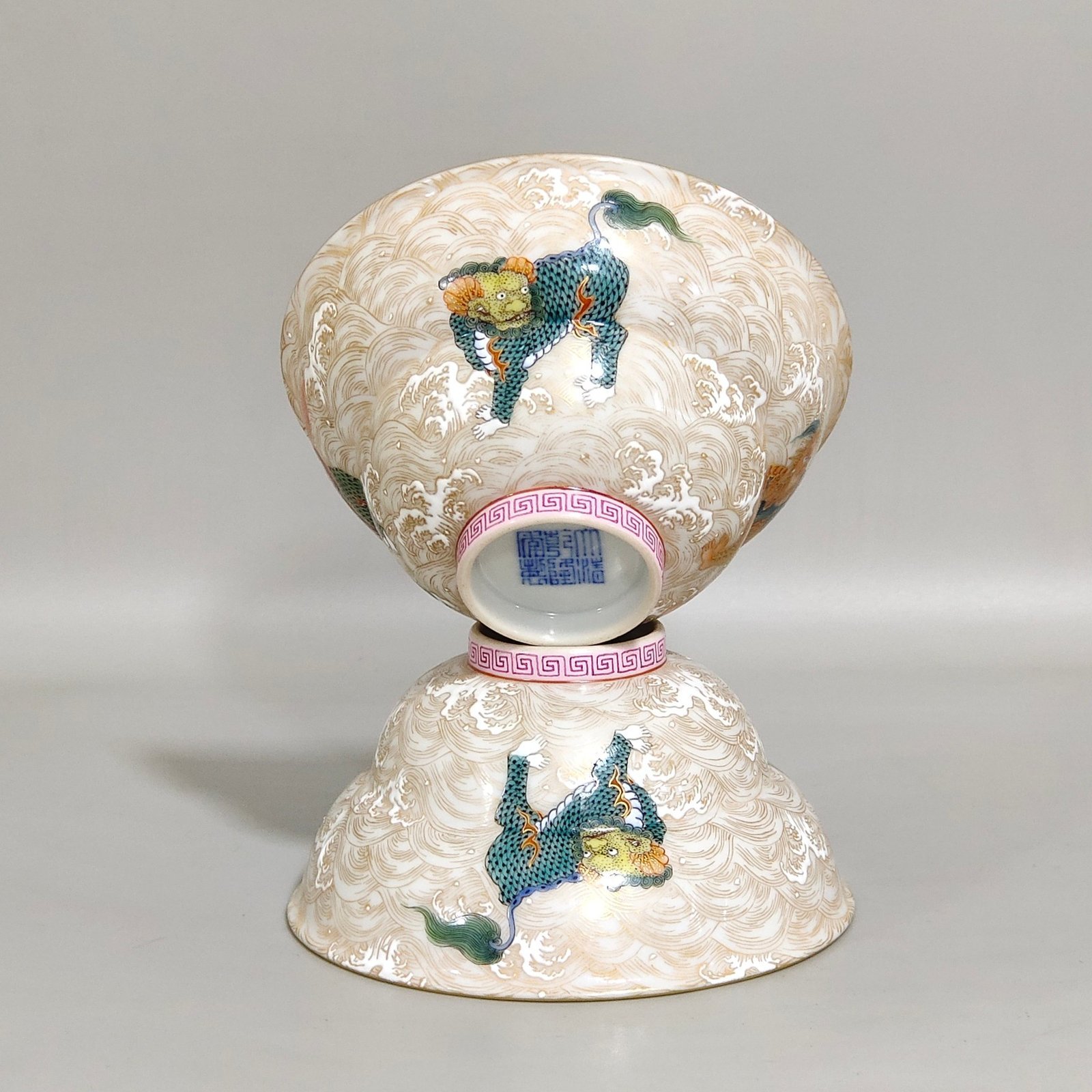 Qing Dynasty Qianlong Qilin folding cup with golden sea pattern