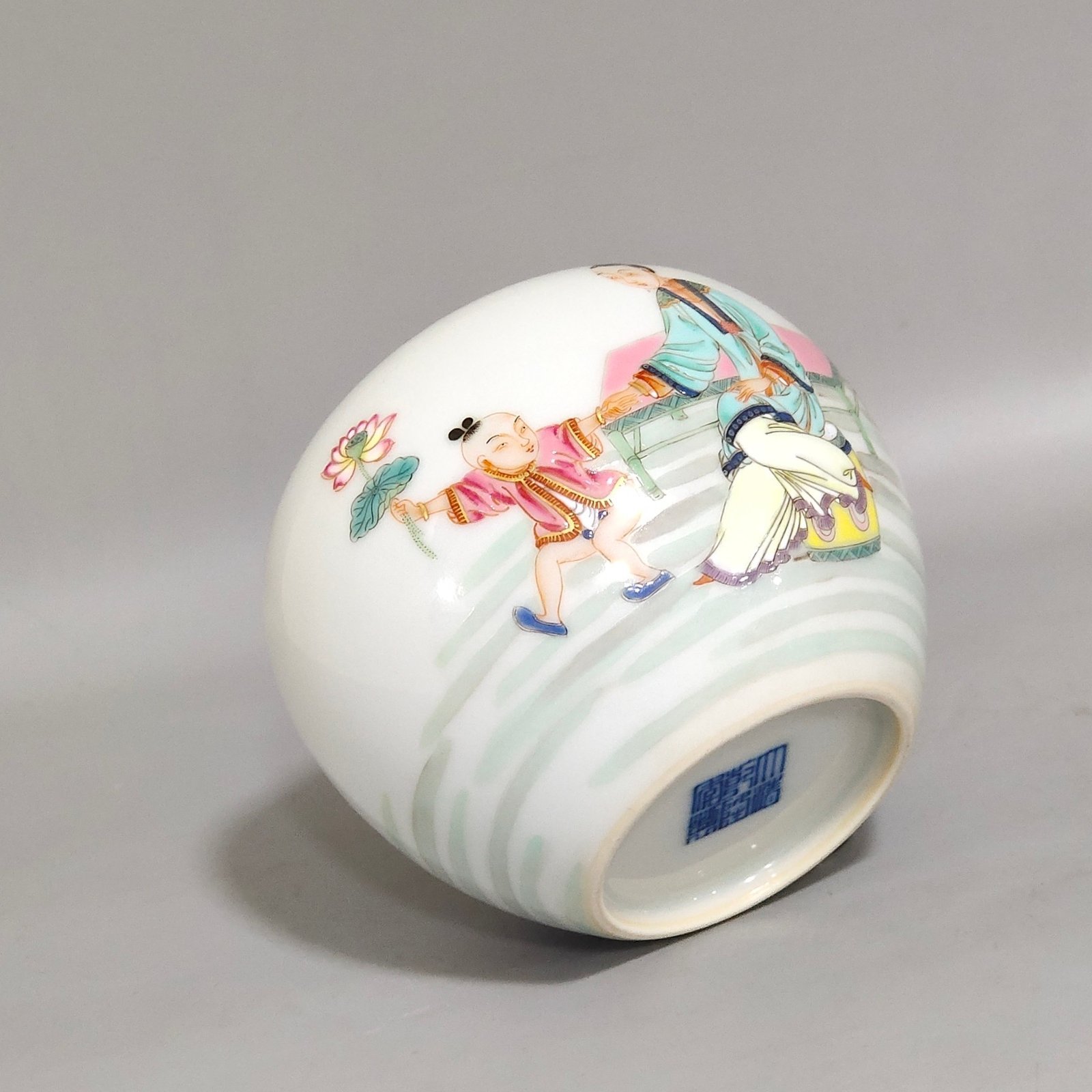 Qing Dynasty Qianlong Goddess’s Water Bowl