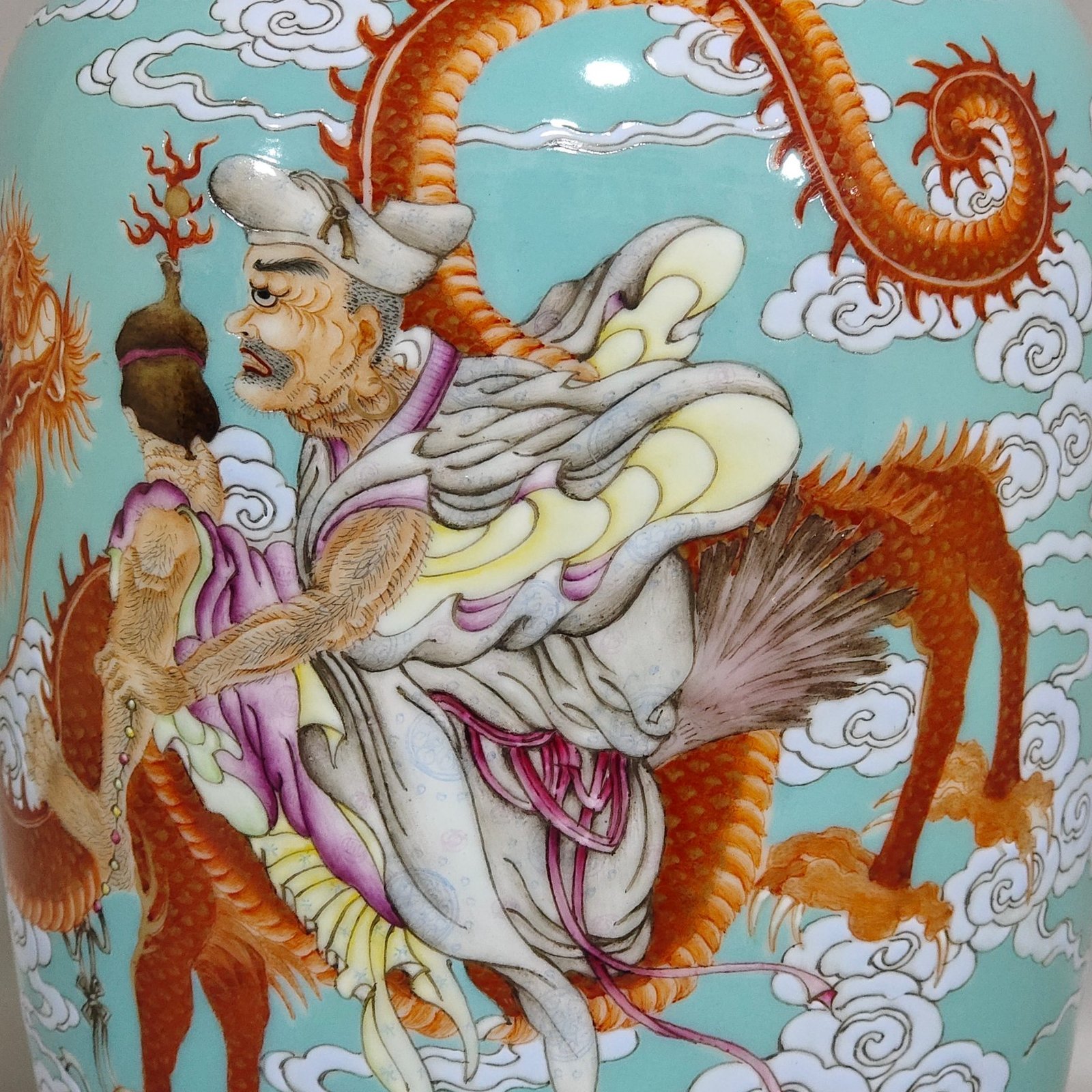 Qing Dynasty Qianlong turquoise green character story lantern vase