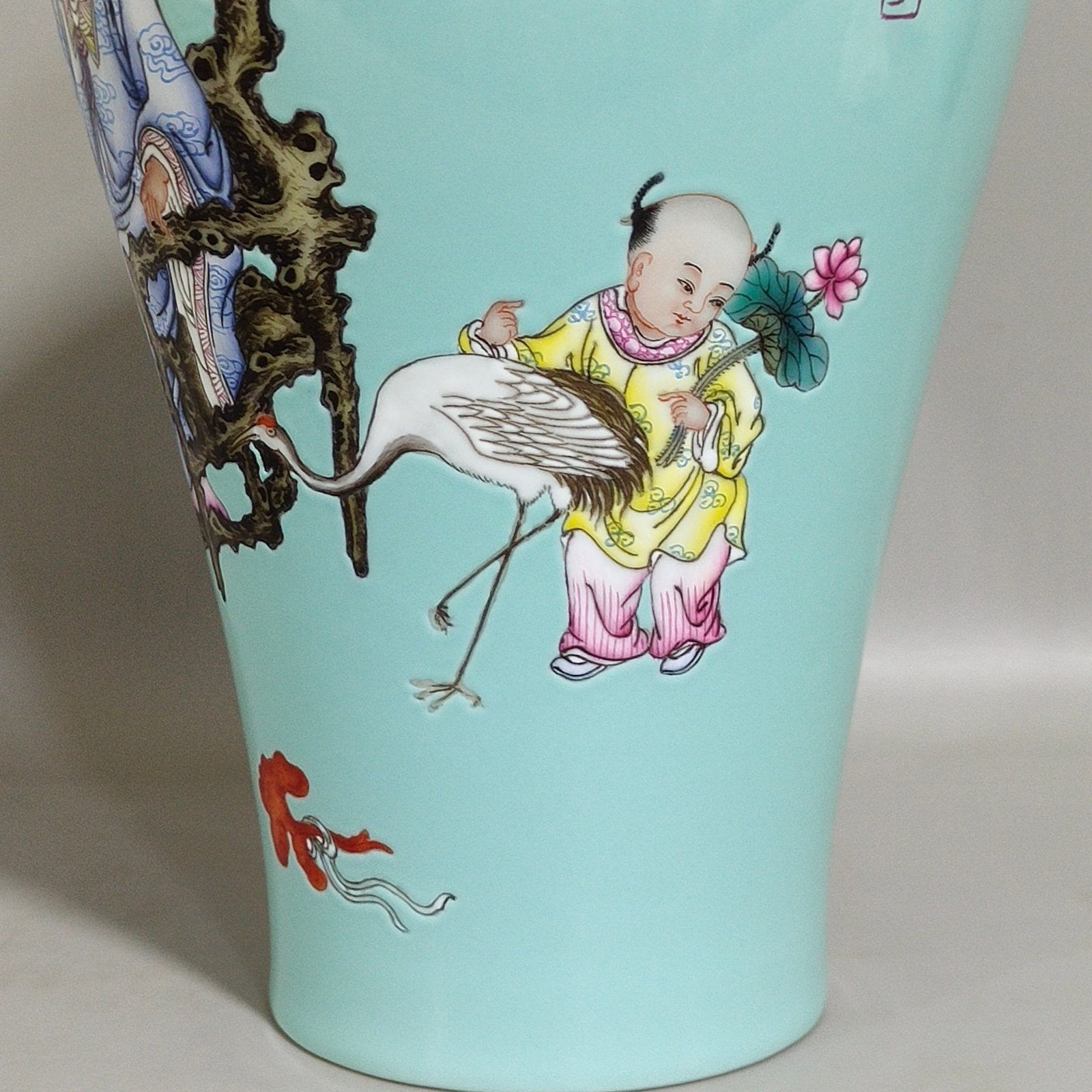 Qing Dynasty Qianlong turquoise green character story poem plum vase