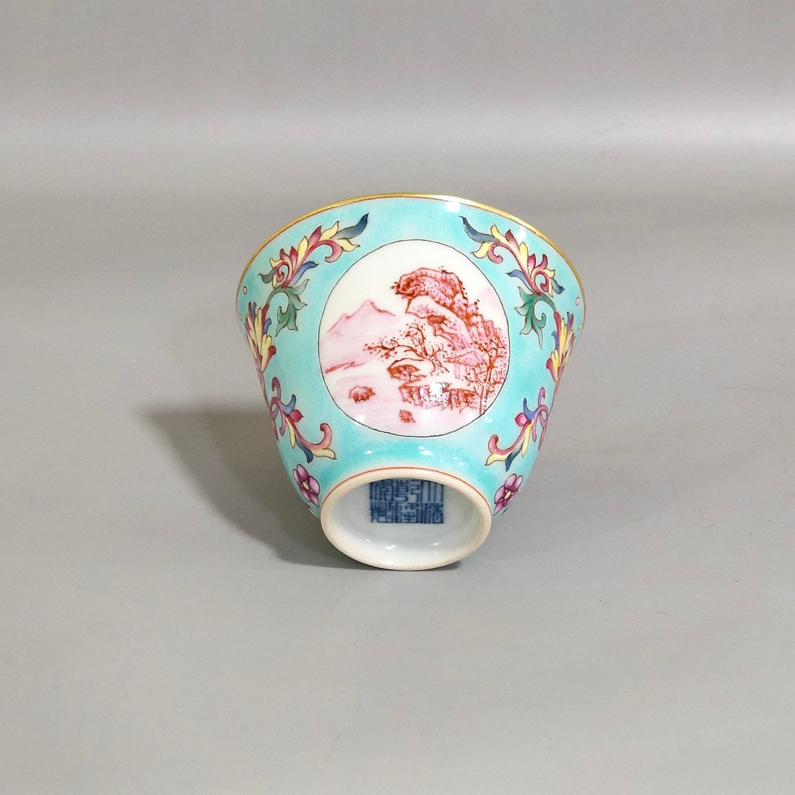 Qing Dynasty Qianlong turquoise green land auspicious wishful cup set cup