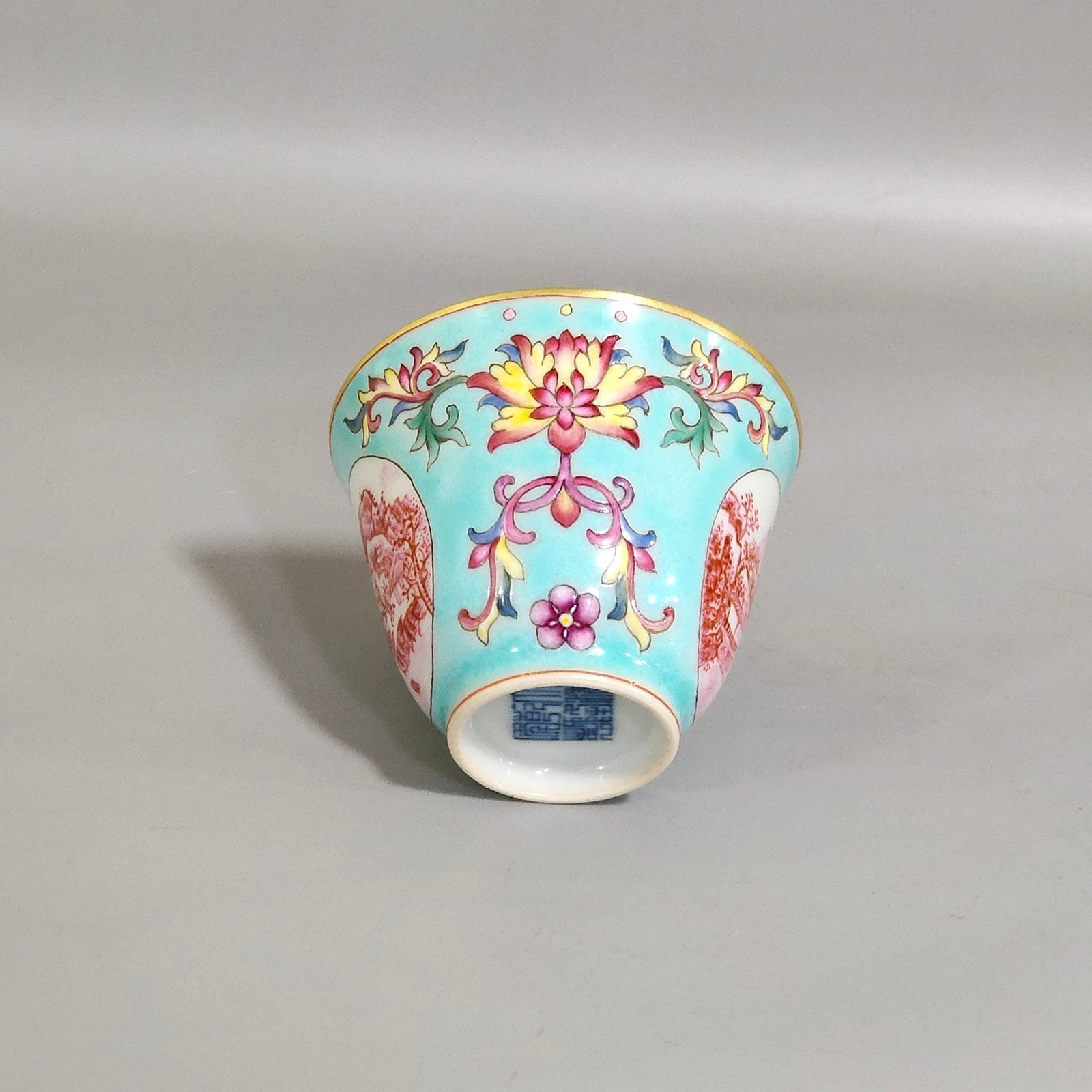 Qing Dynasty Qianlong turquoise green land auspicious wishful cup set cup