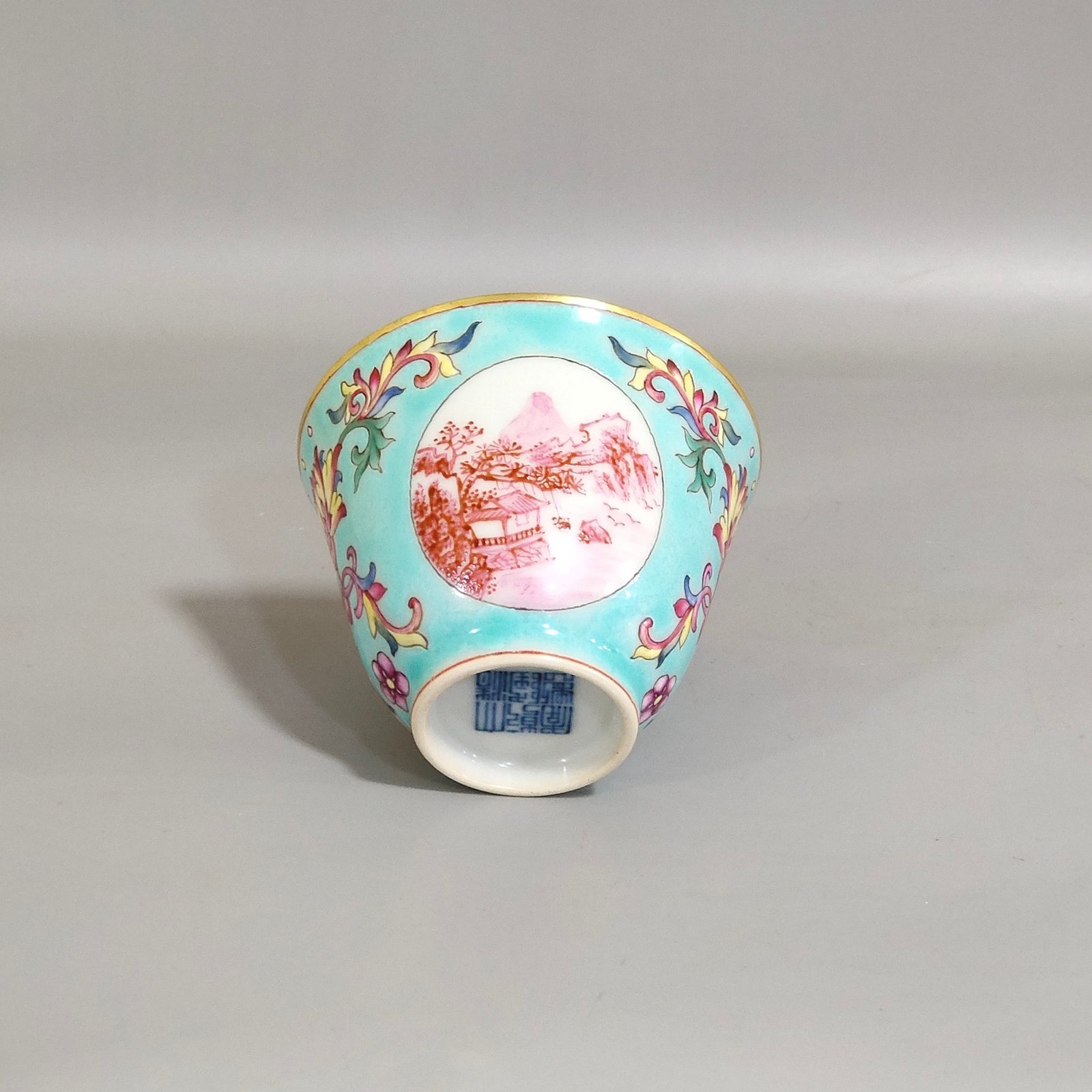 Qing Dynasty Qianlong turquoise green land auspicious wishful cup set cup