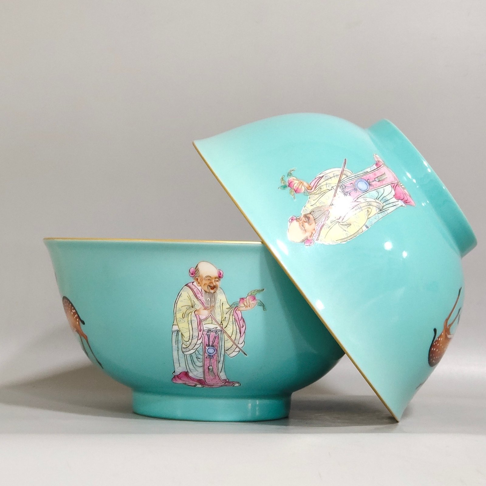 Qing Dynasty Qianlong turquoise green mushroom longevity bowl