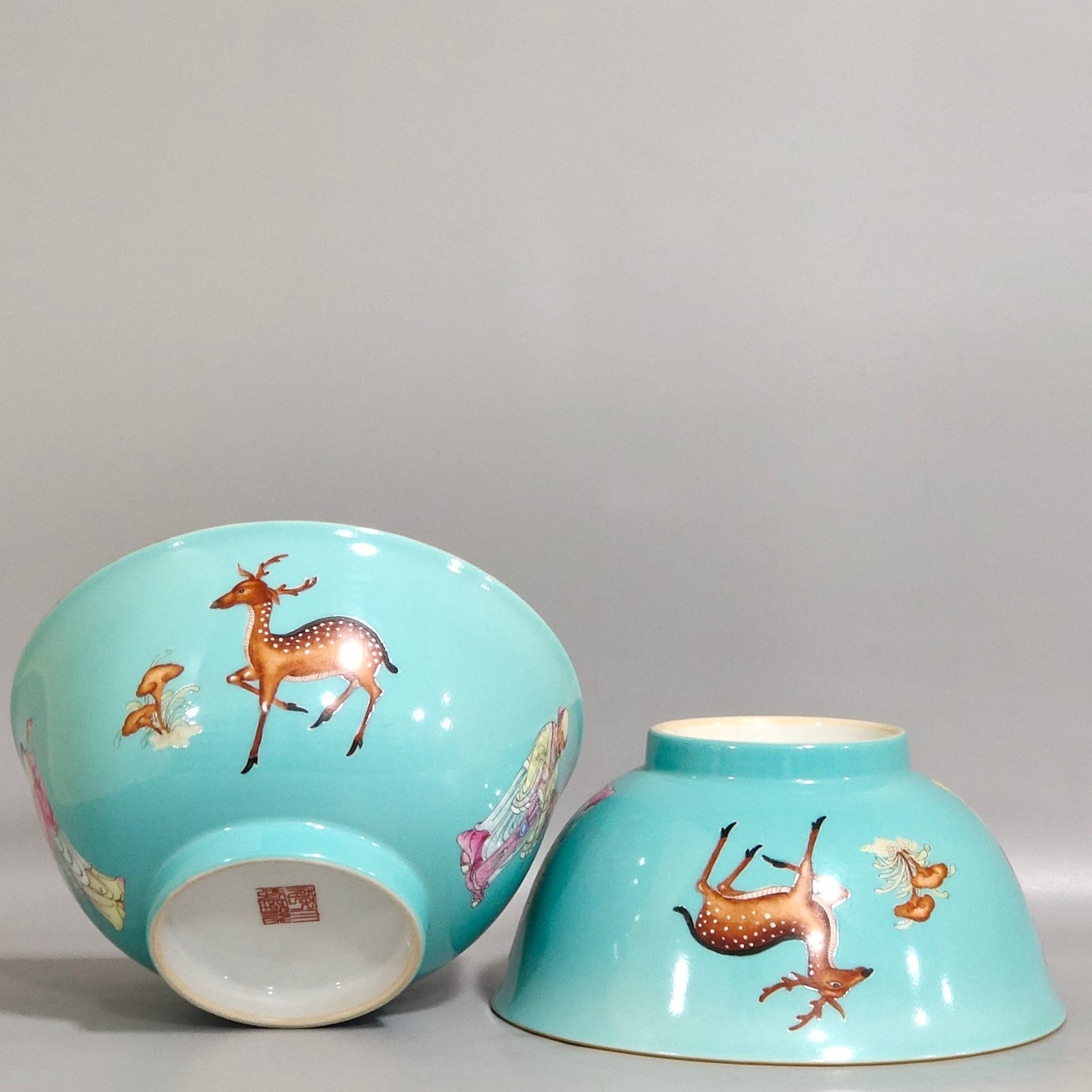 Qing Dynasty Qianlong turquoise green mushroom longevity bowl