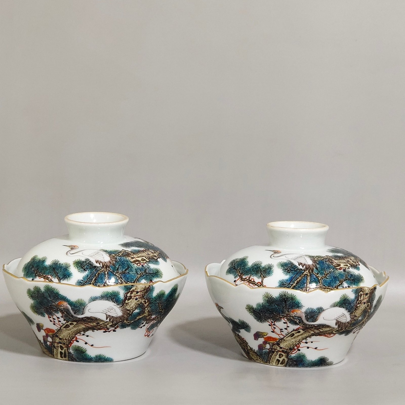 Qing Dynasty Qianlong Songhe Yannian bowl