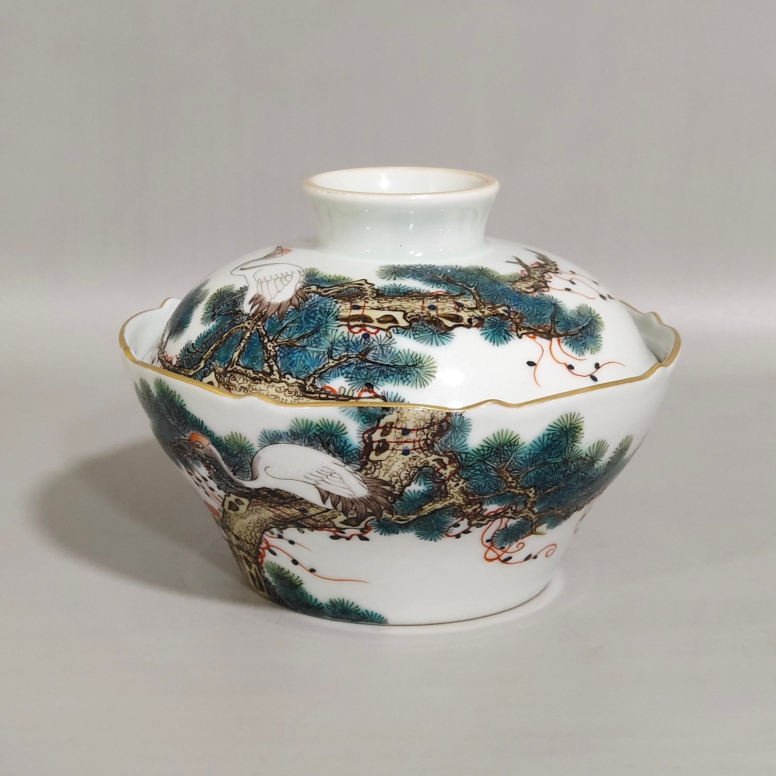 Qing Dynasty Qianlong Songhe Yannian bowl
