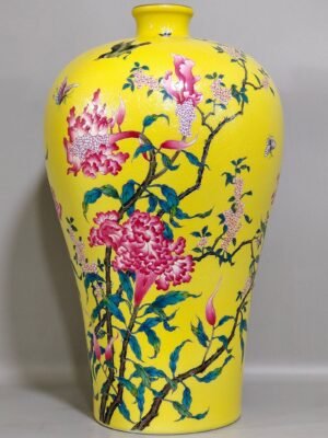 Qing Dynasty Qianlong lemon yellow glazed plum vase