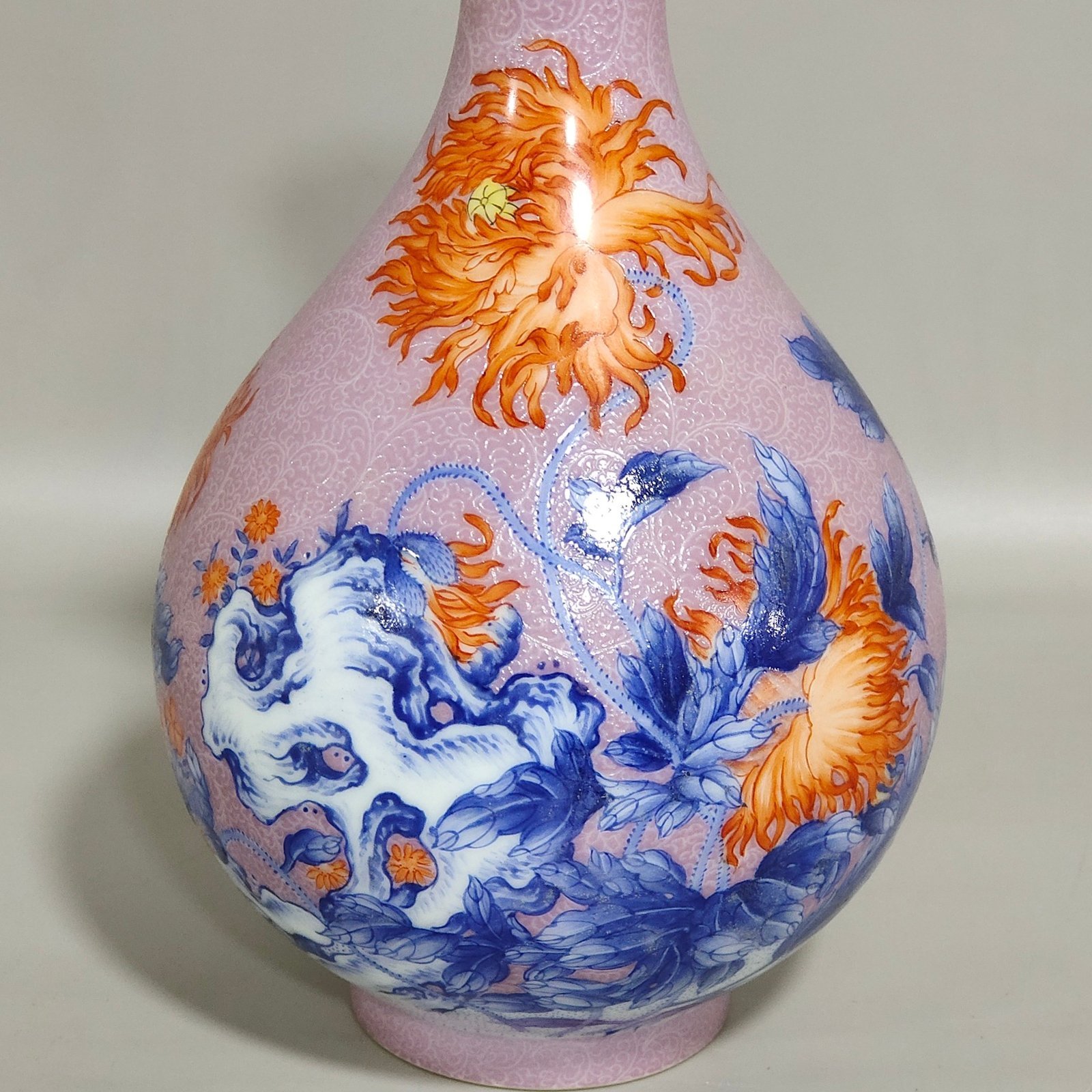 Qing Dynasty Qianlong peach red glaze poppy flower inscribed jade pot spring vase