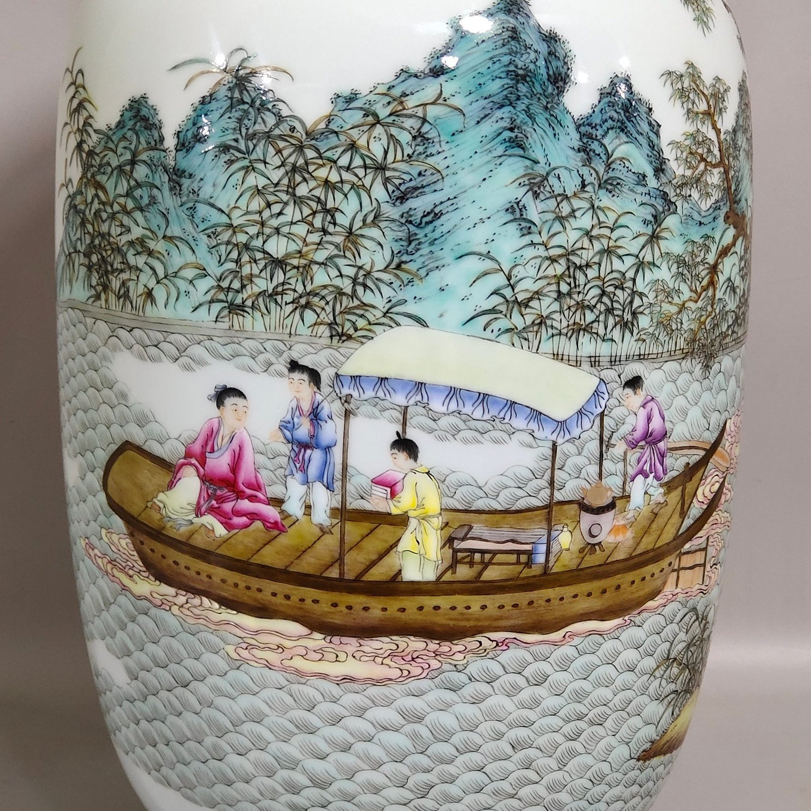 Qing Dynasty Qianlong boating tea-making and poetry vase