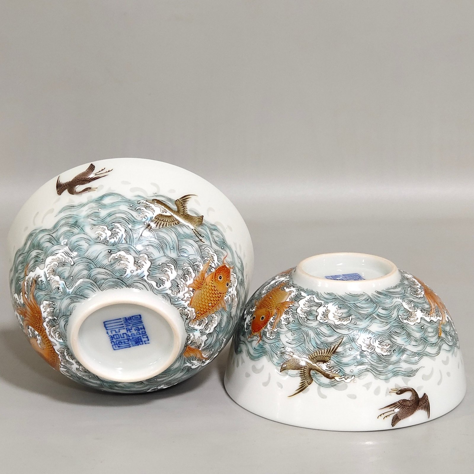Qing Dynasty Qianlong sea-patterned wild goose and carp exquisite cup