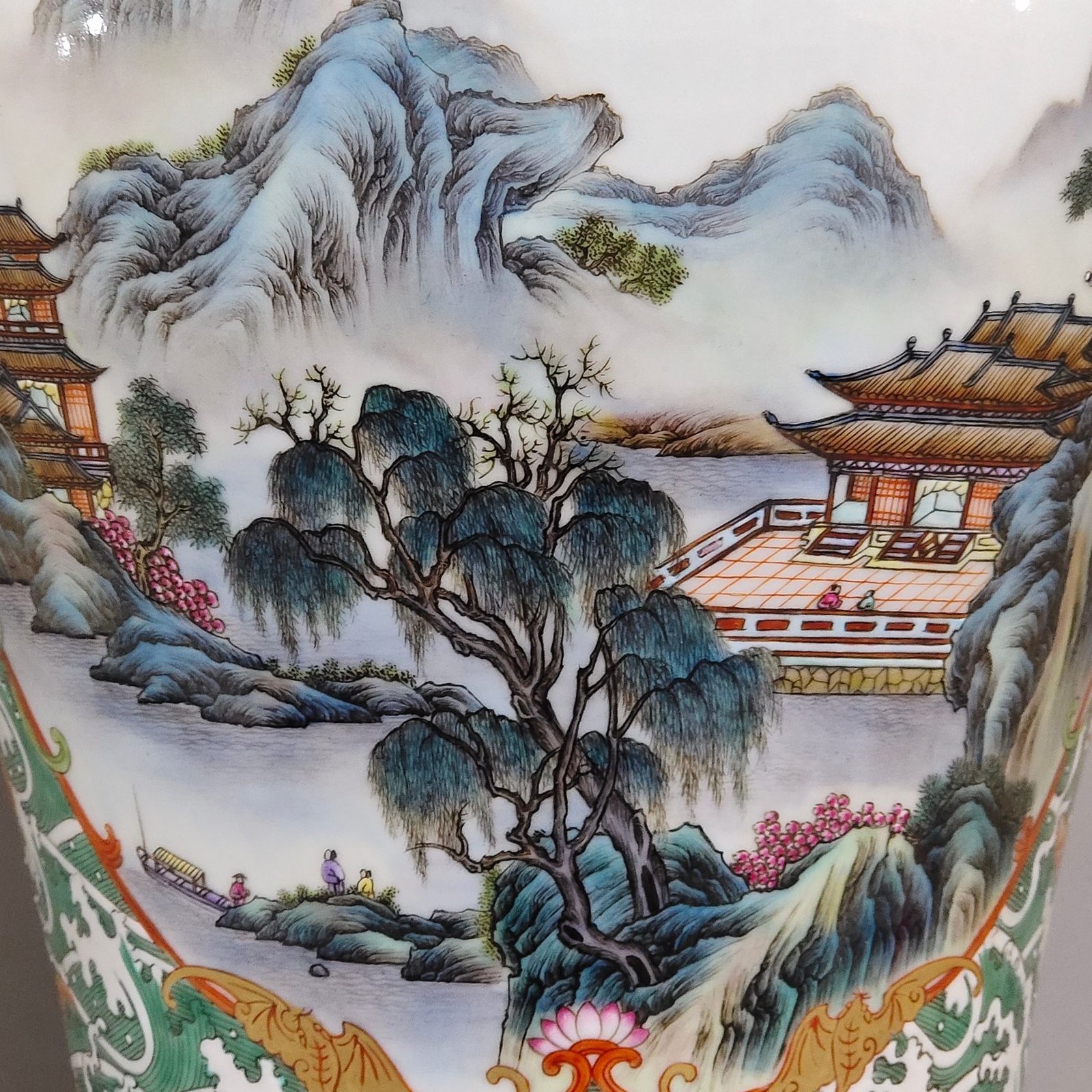 Qing Dynasty Qianlong saltwater carp window landscape plum vase