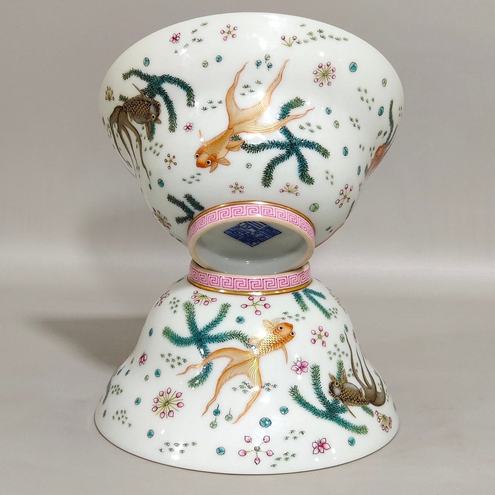 Qing Dynasty Qianlong fishing bath pattern folded bowl