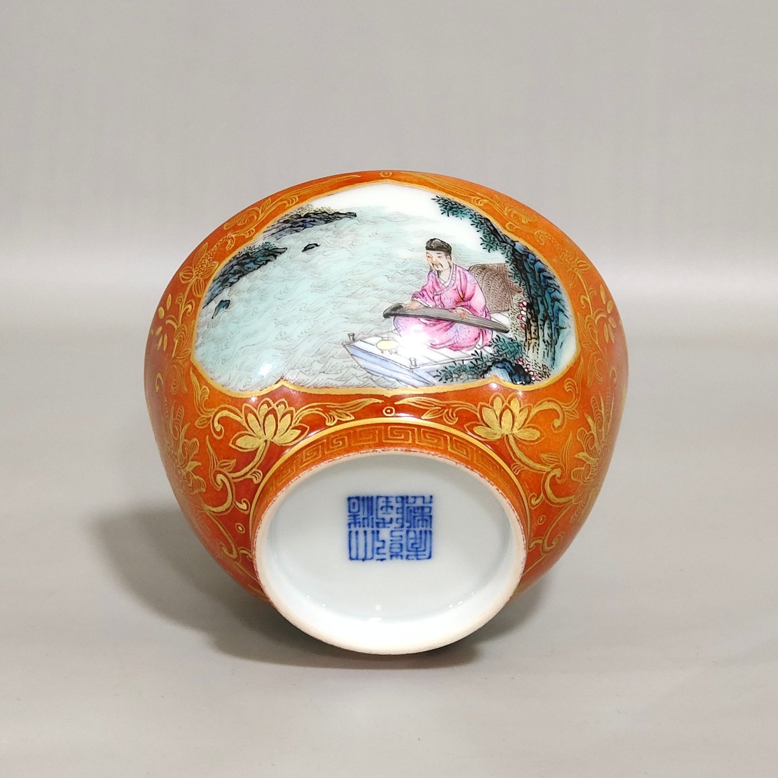 Qing Dynasty Qianlong coral red gold-painted window character story cup