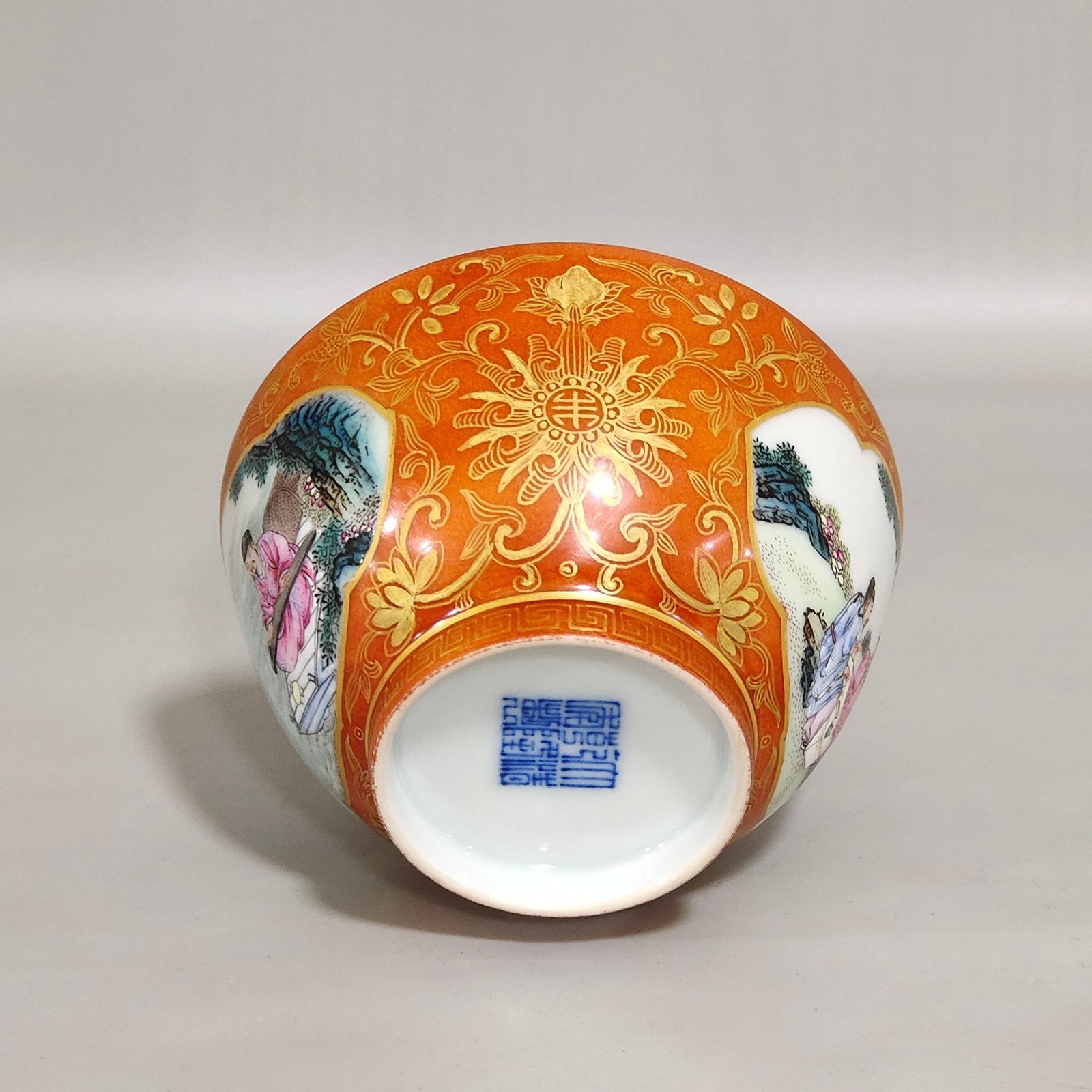 Qing Dynasty Qianlong coral red gold-painted window character story cup