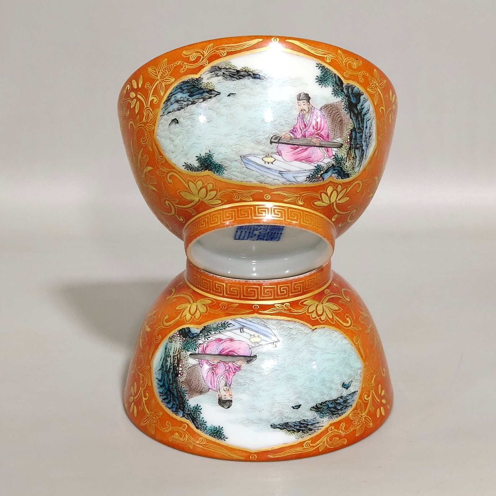 Qing Dynasty Qianlong coral red gold-painted window character story cup