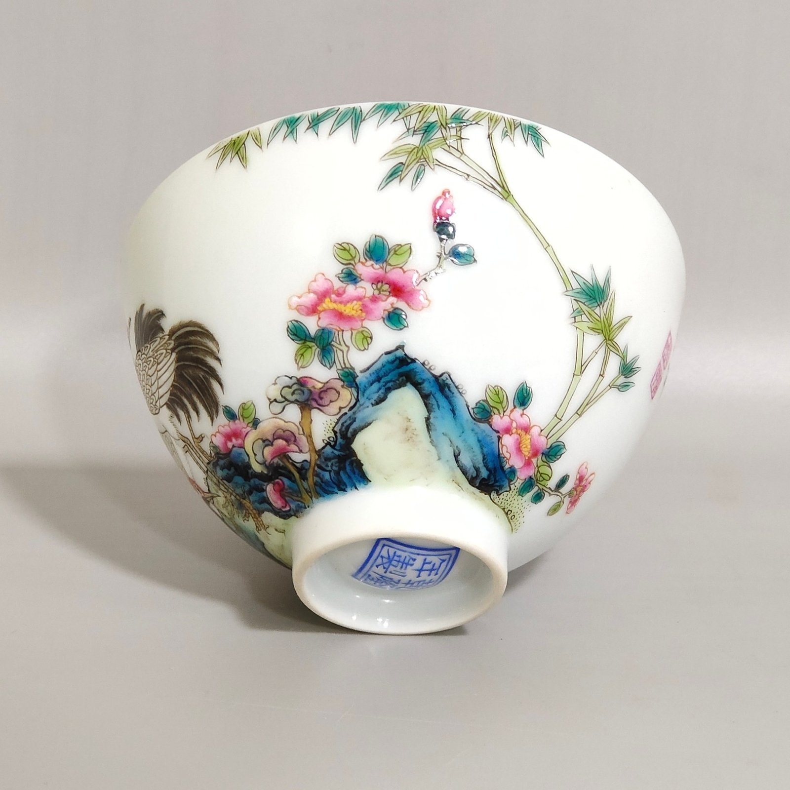 Qing Dynasty Qianlong enamel red-crowned crane rose green bamboo and poem chicken heart cup