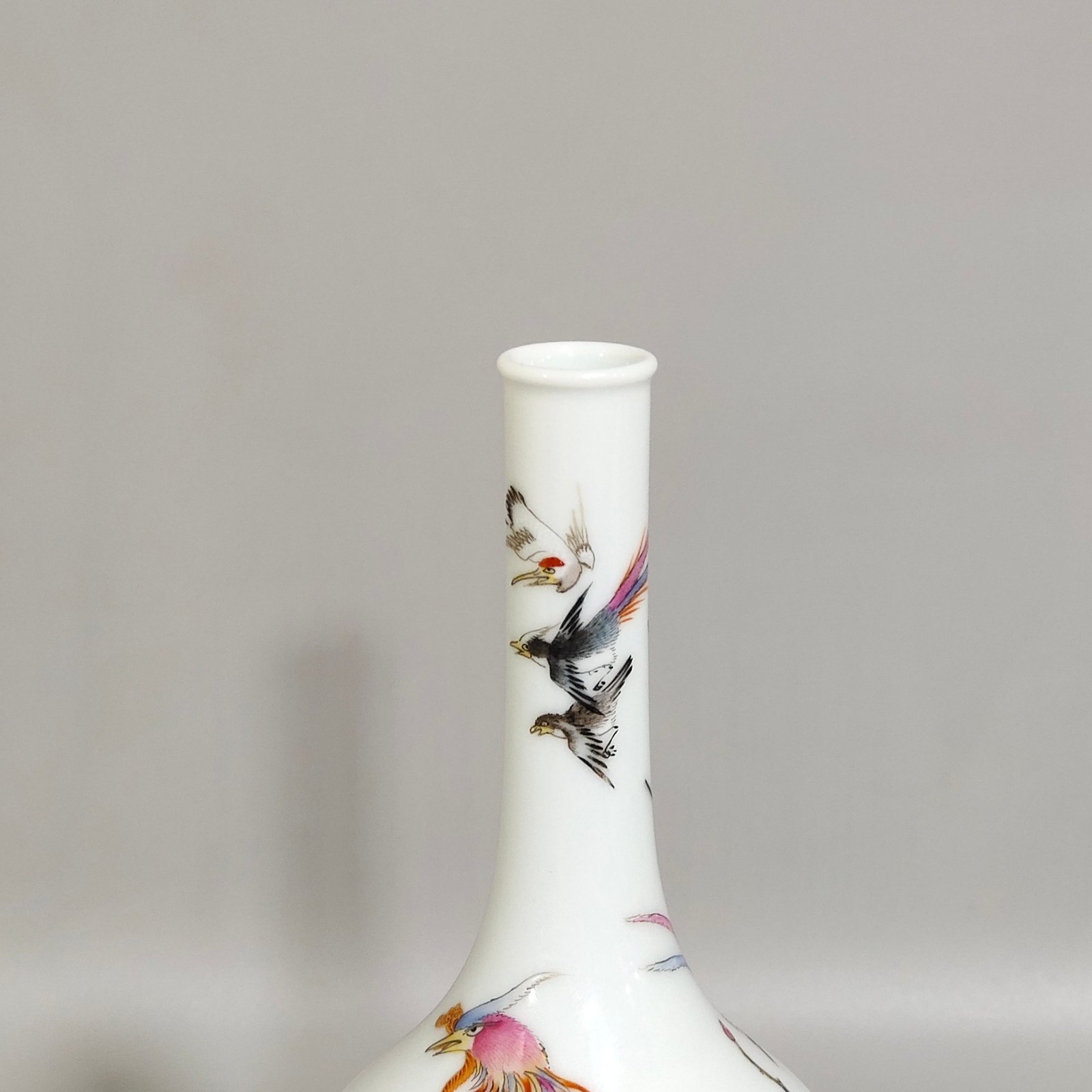 Qing Dynasty Qianlong enamel Wu Lun Tu bile vase