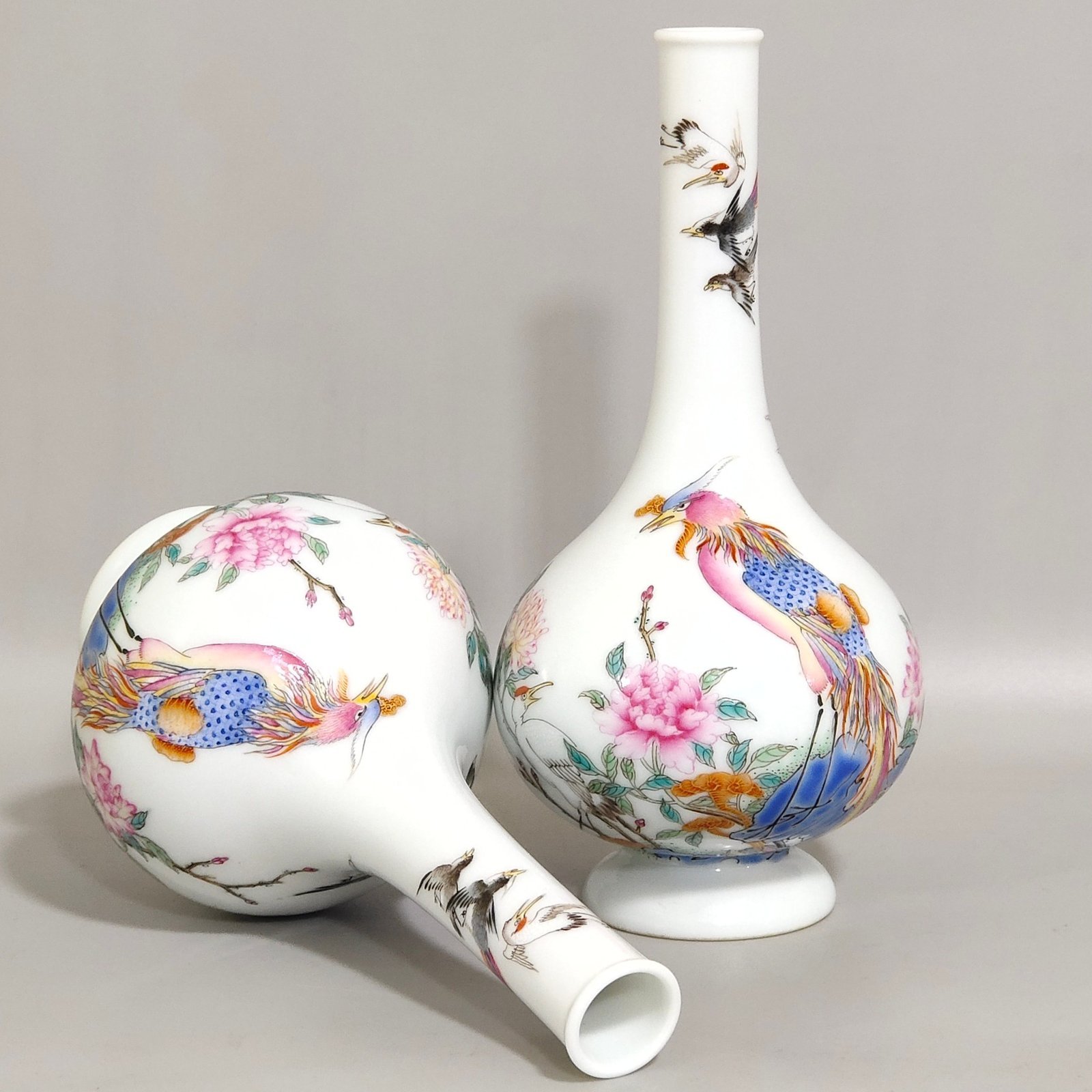 Qing Dynasty Qianlong enamel Wu Lun Tu bile vase