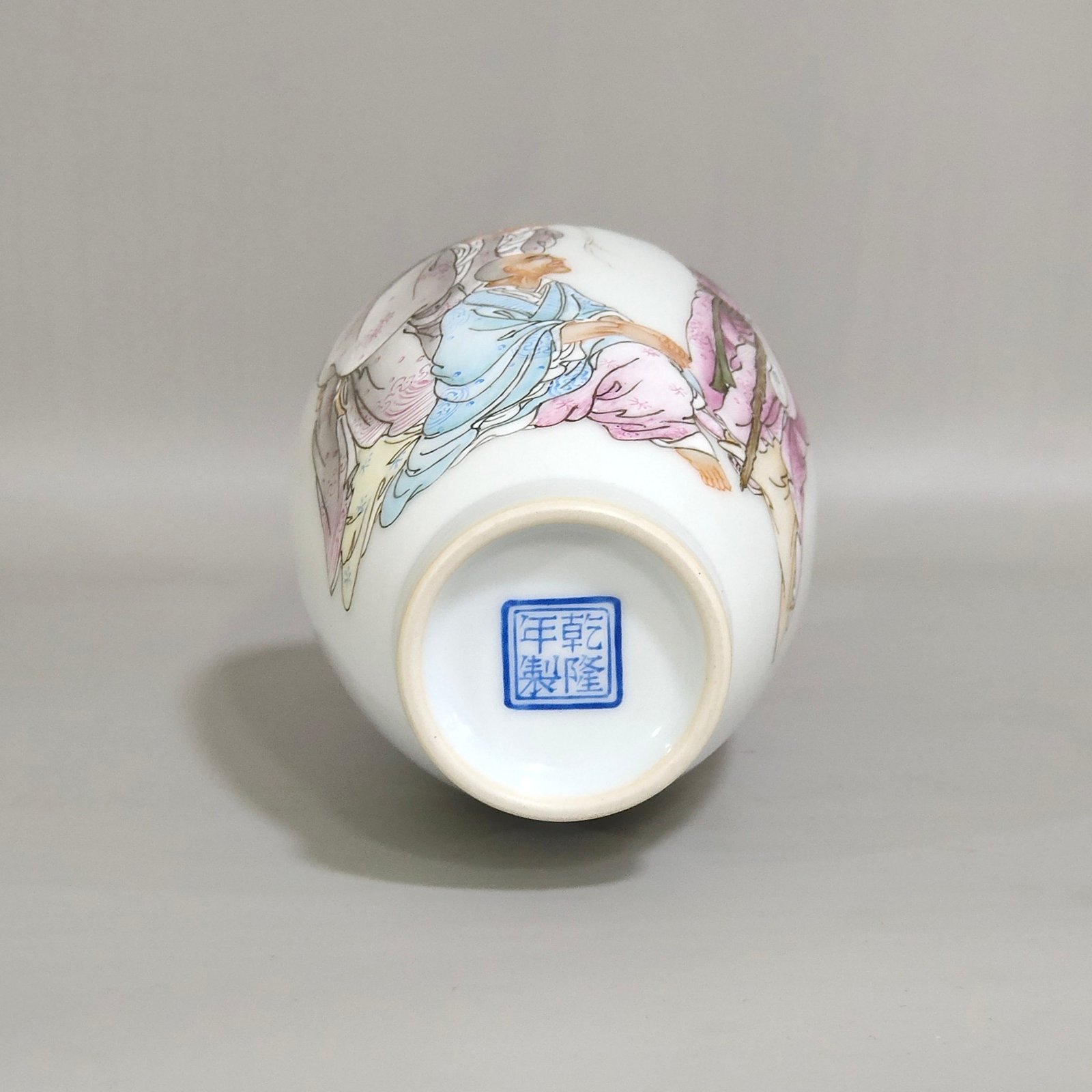 Qing Dynasty Qianlong enamel vase with poems