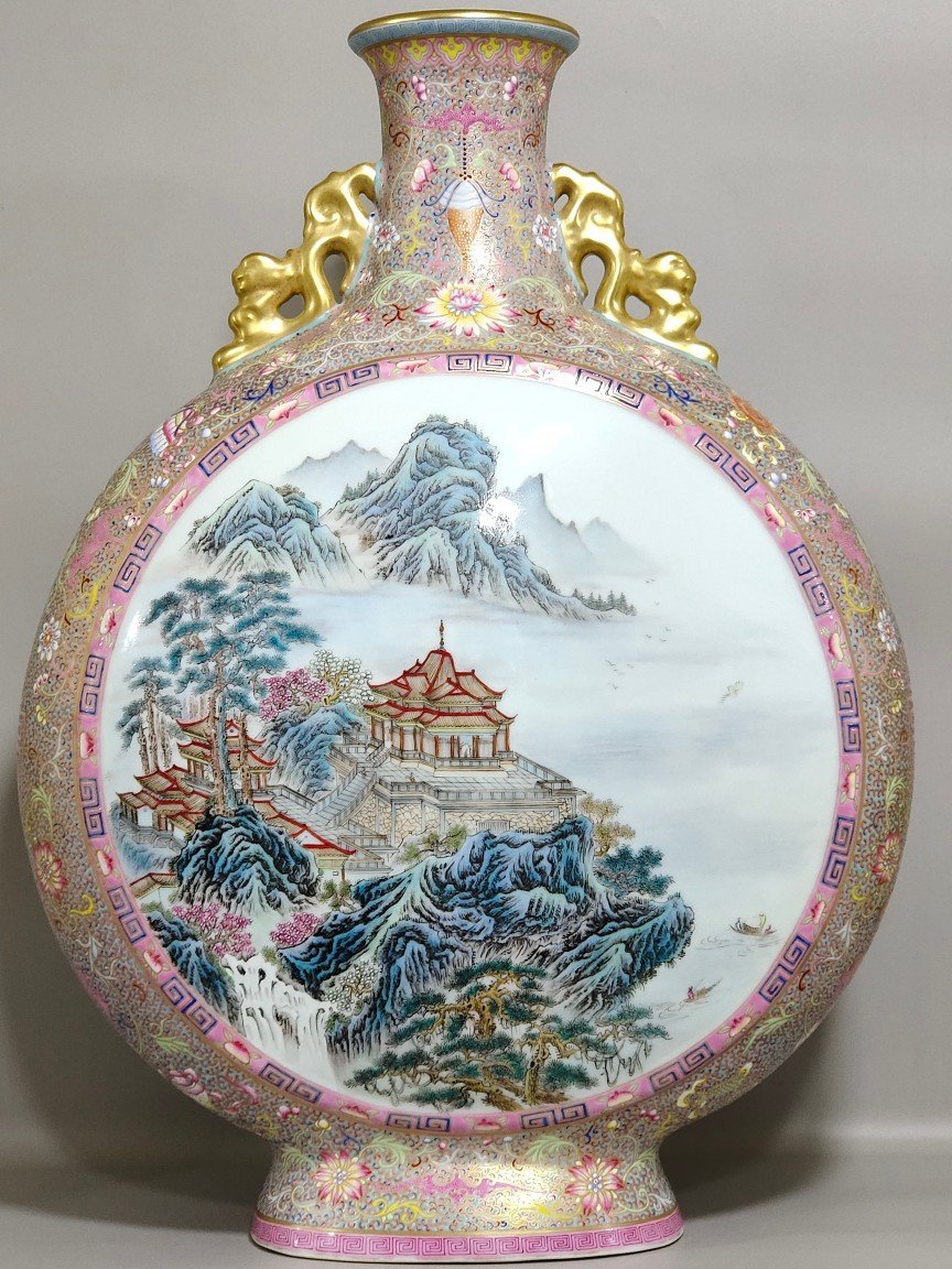 Qing Dynasty Qianlong enamel Gu Yuexuan window landscape attic large flat vase