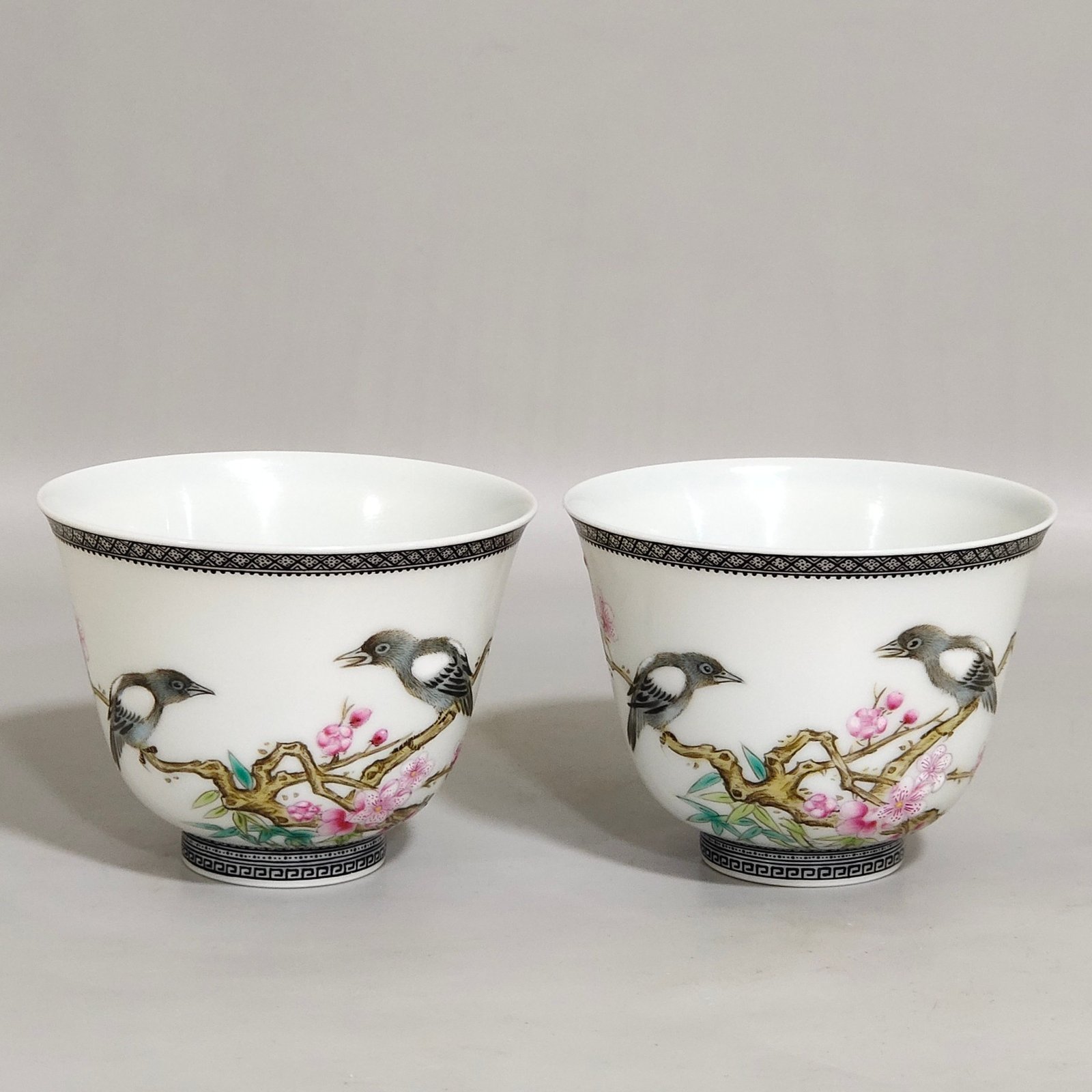 Qing Dynasty Qianlong enamel ink-rimmed cup with poems and flowers and birds