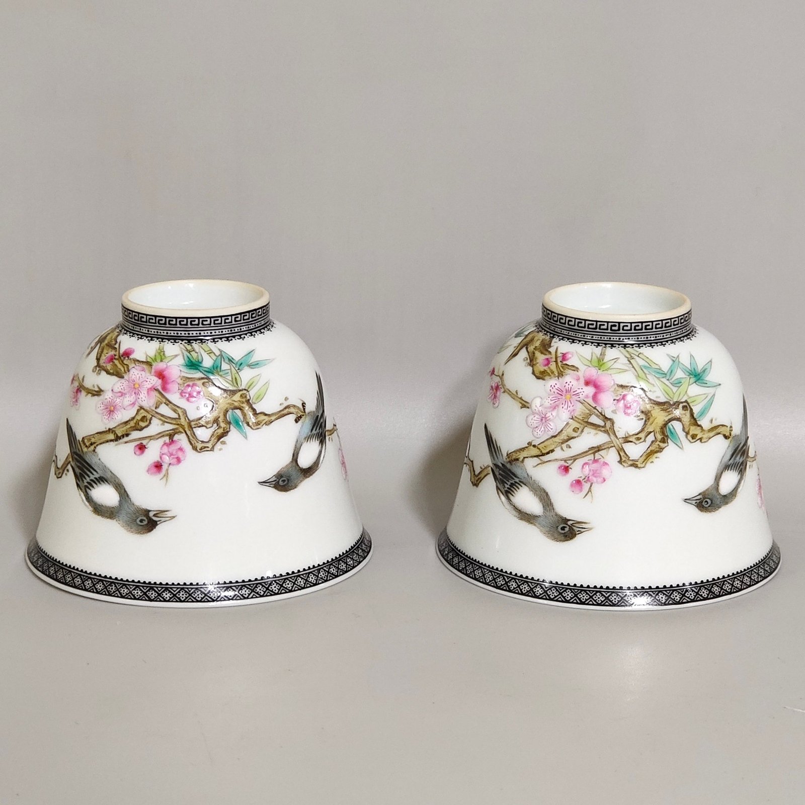 Qing Dynasty Qianlong enamel ink-rimmed cup with poems and flowers and birds