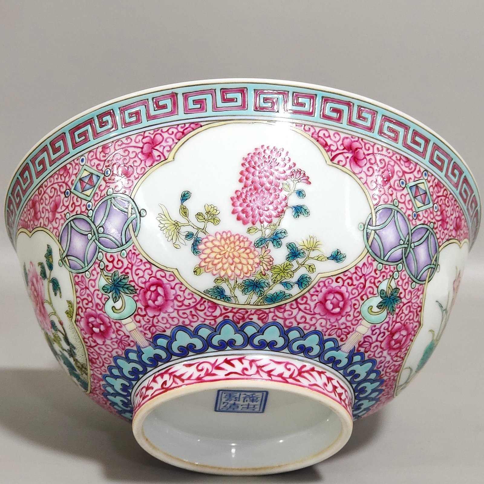 Qing Dynasty Qianlong enamel agate red windowed four-season flower bowl