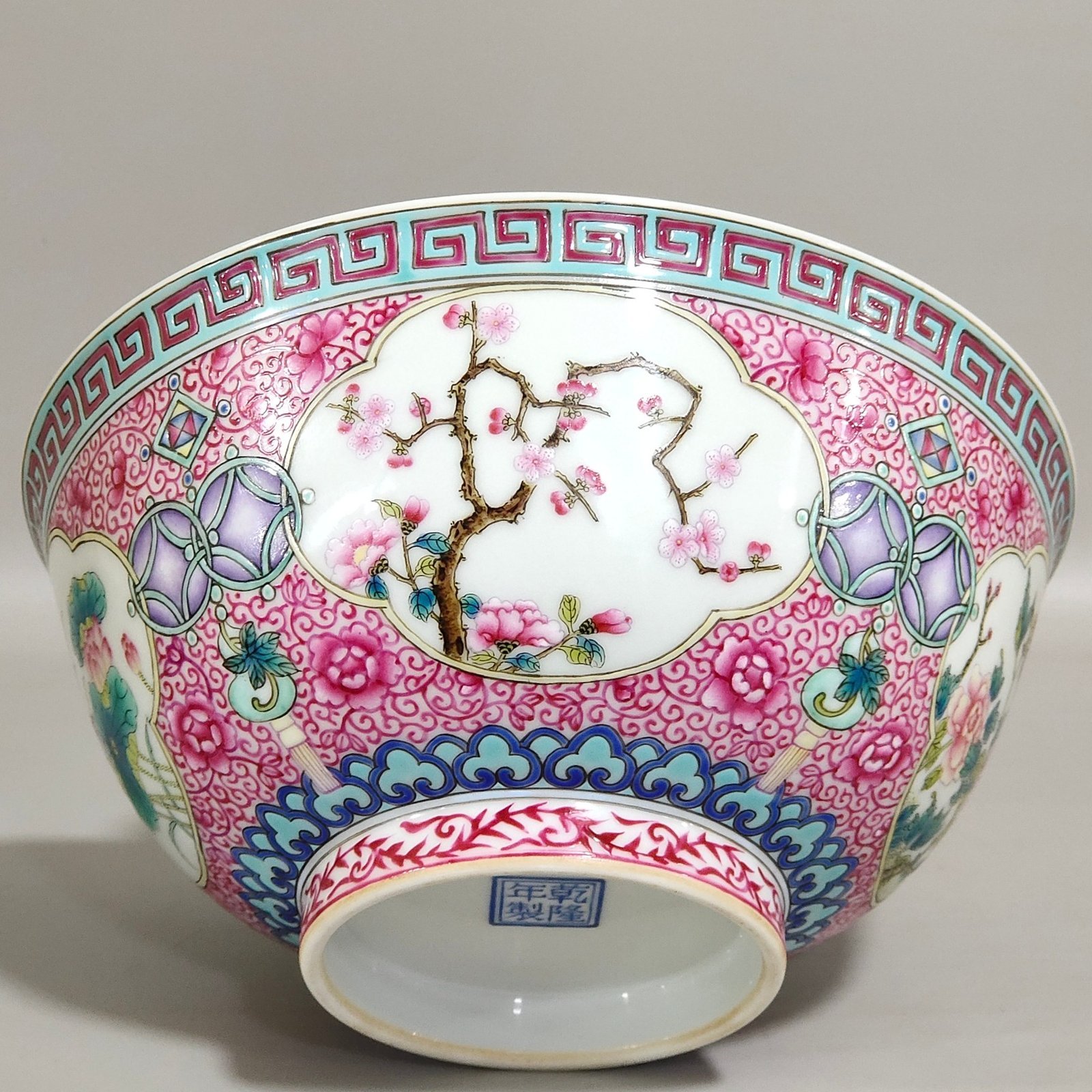 Qing Dynasty Qianlong enamel agate red windowed four-season flower bowl