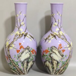 Qing Dynasty Qianlong enamel violet plum flower sparrow poem olive vase
