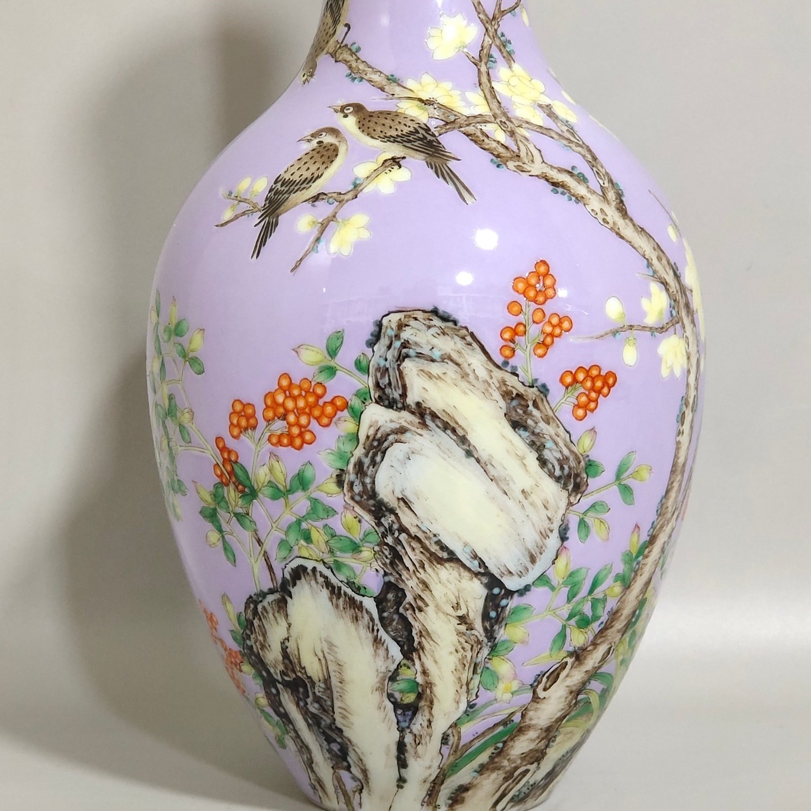 Qing Dynasty Qianlong enamel violet plum flower sparrow poem olive vase