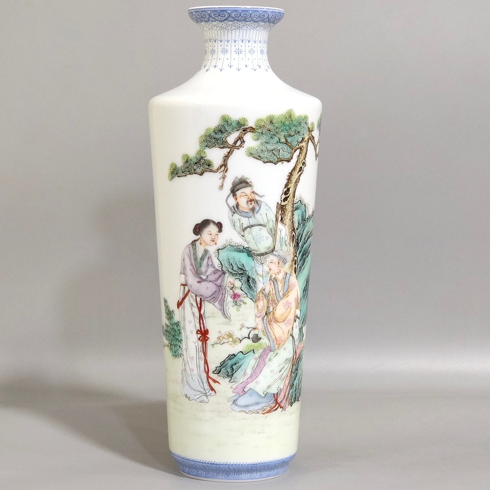 Qing Dynasty Qianlong enamel green-edged thin vase with characters