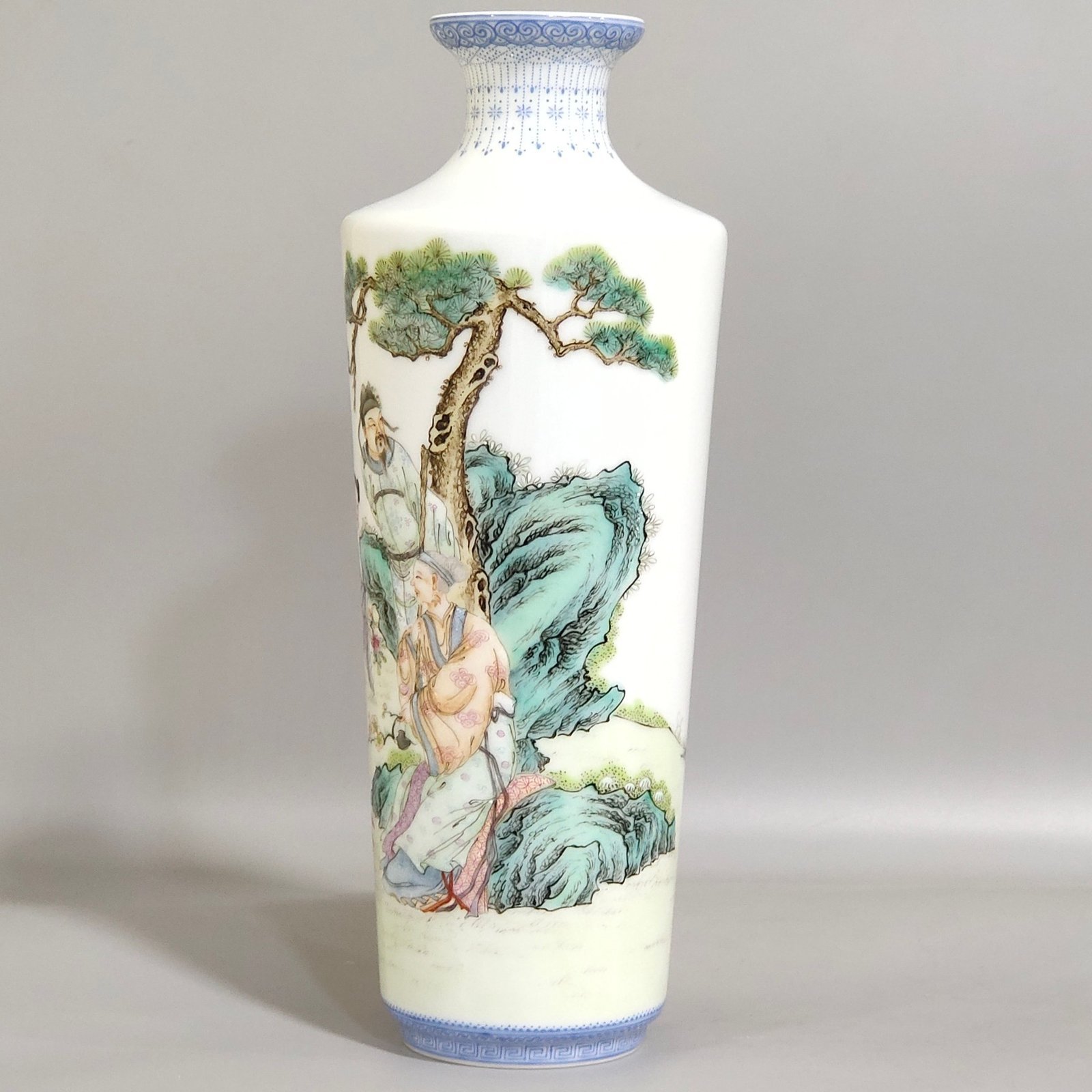 Qing Dynasty Qianlong enamel green-edged thin vase with characters
