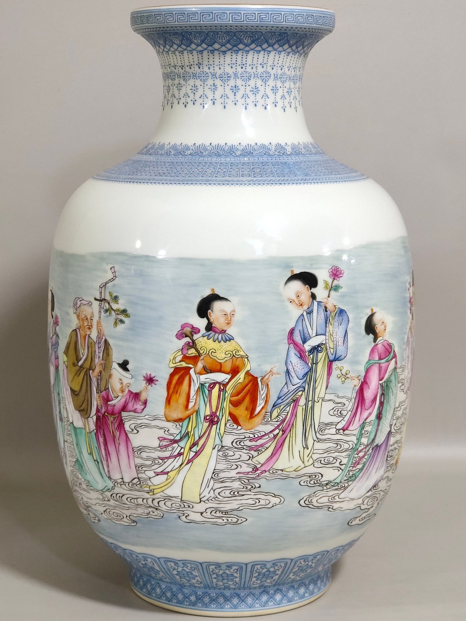 Qing Dynasty Qianlong enamel twelve-flower vase