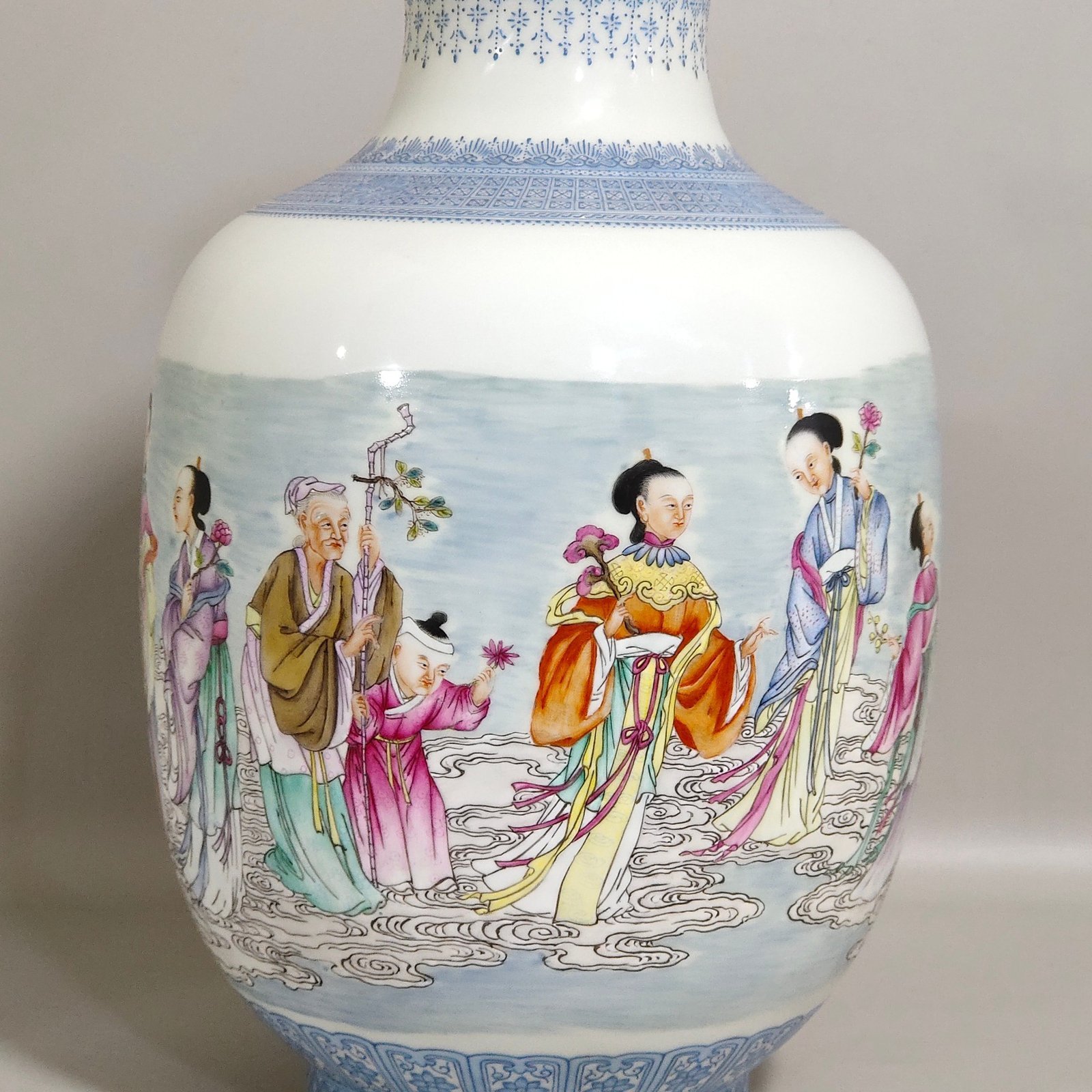 Qing Dynasty Qianlong enamel twelve-flower vase