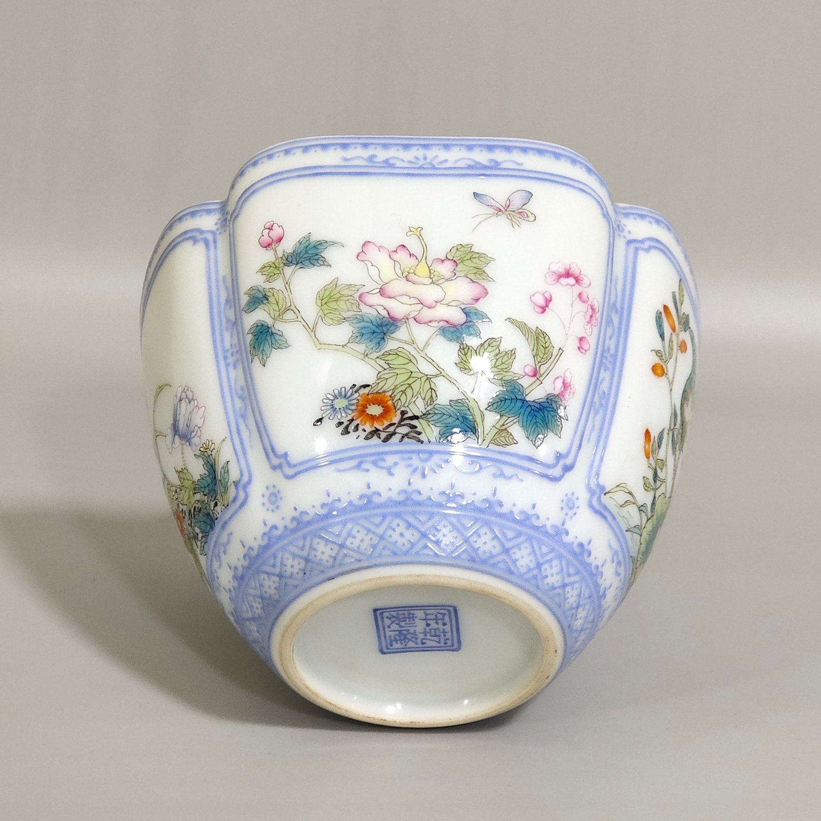Qing Dynasty Qianlong enamel green-edged window four-season flower cup
