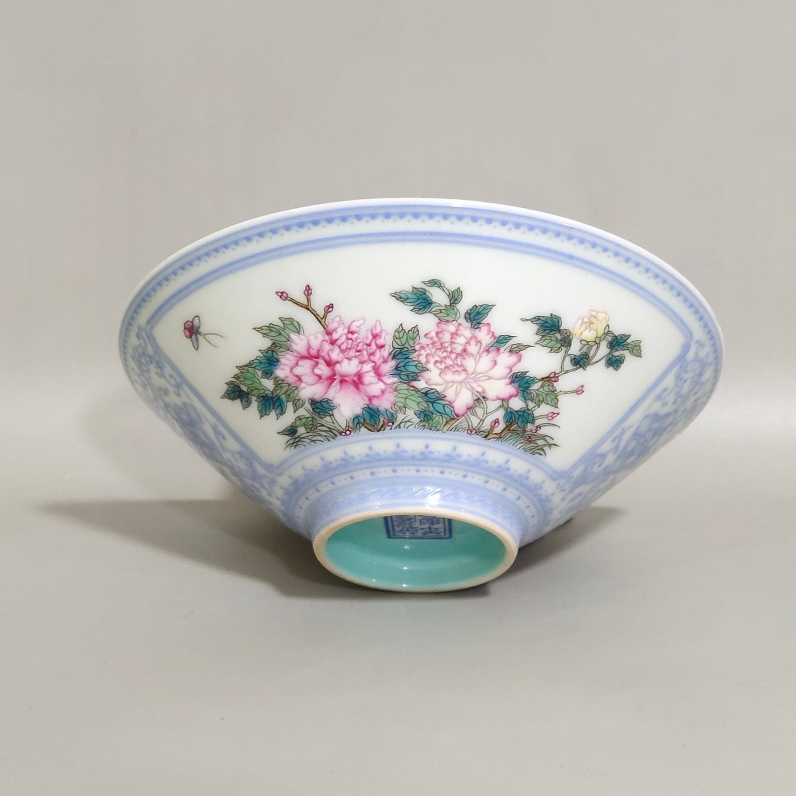 Qing Dynasty Qianlong enamel green edging window flower and bird bamboo hat cup