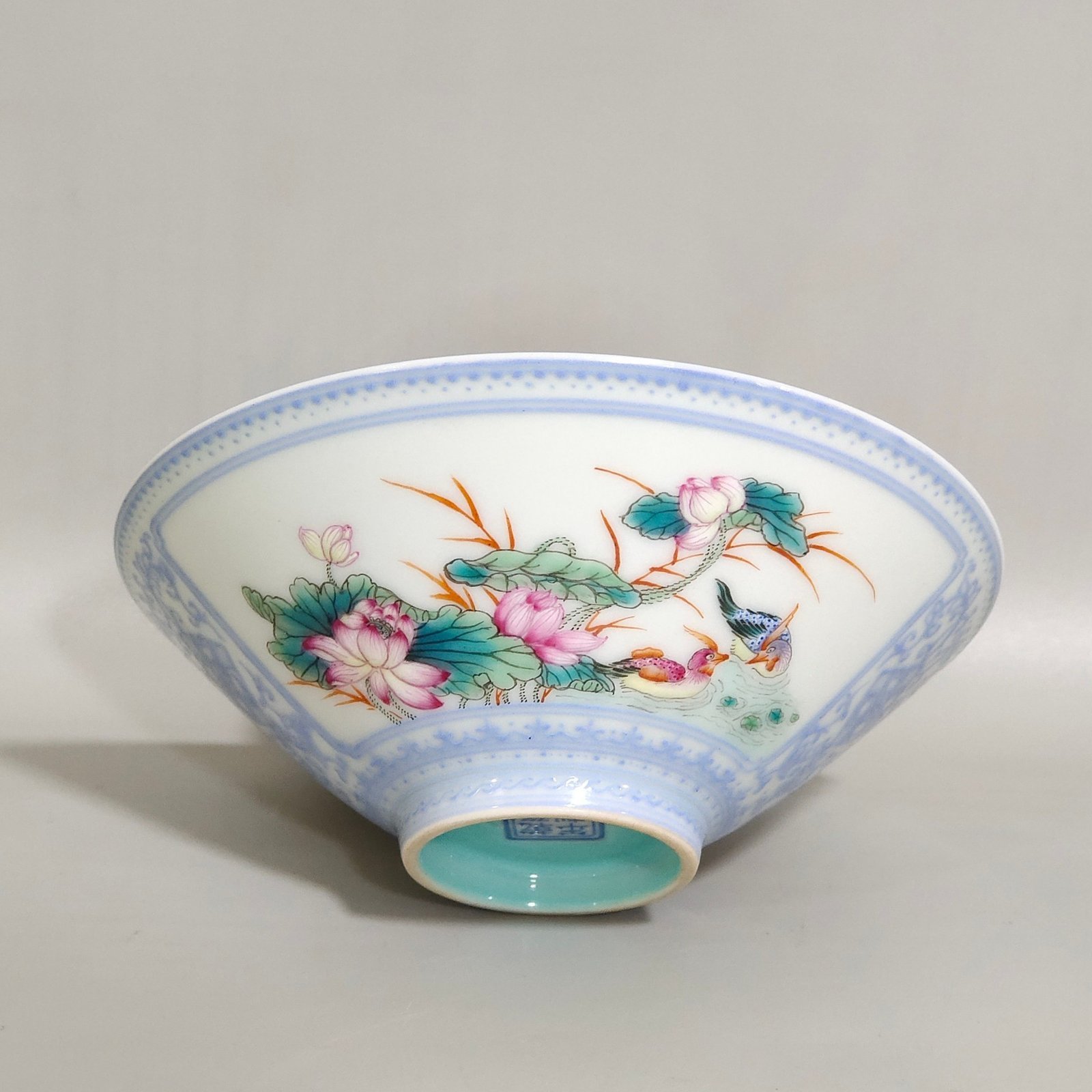 Qing Dynasty Qianlong enamel colorful emerald edge window lotus mandarin duck bamboo hat cup