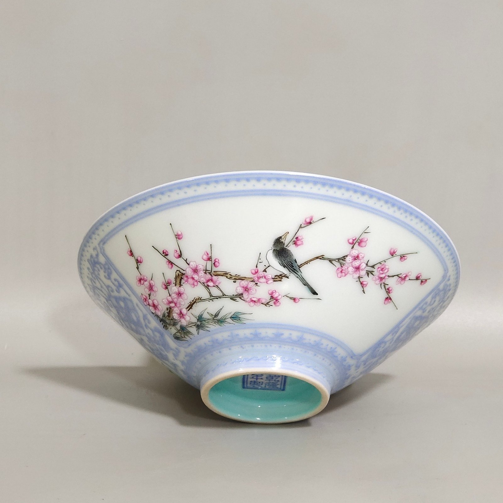 Qing Dynasty Qianlong enamel colorful emerald edge window lotus mandarin duck bamboo hat cup