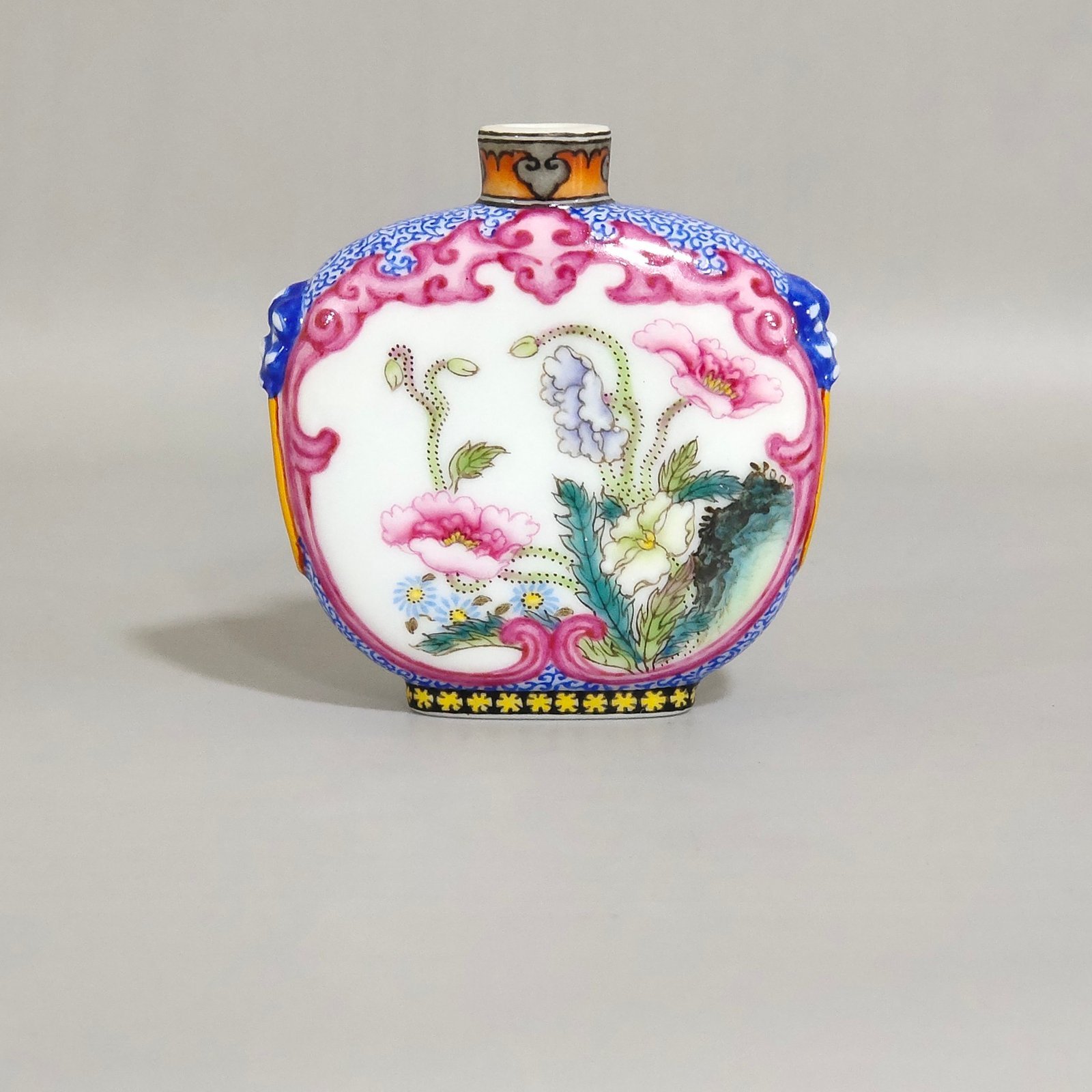 Qing Dynasty Qianlong enamel floral snuff bottle