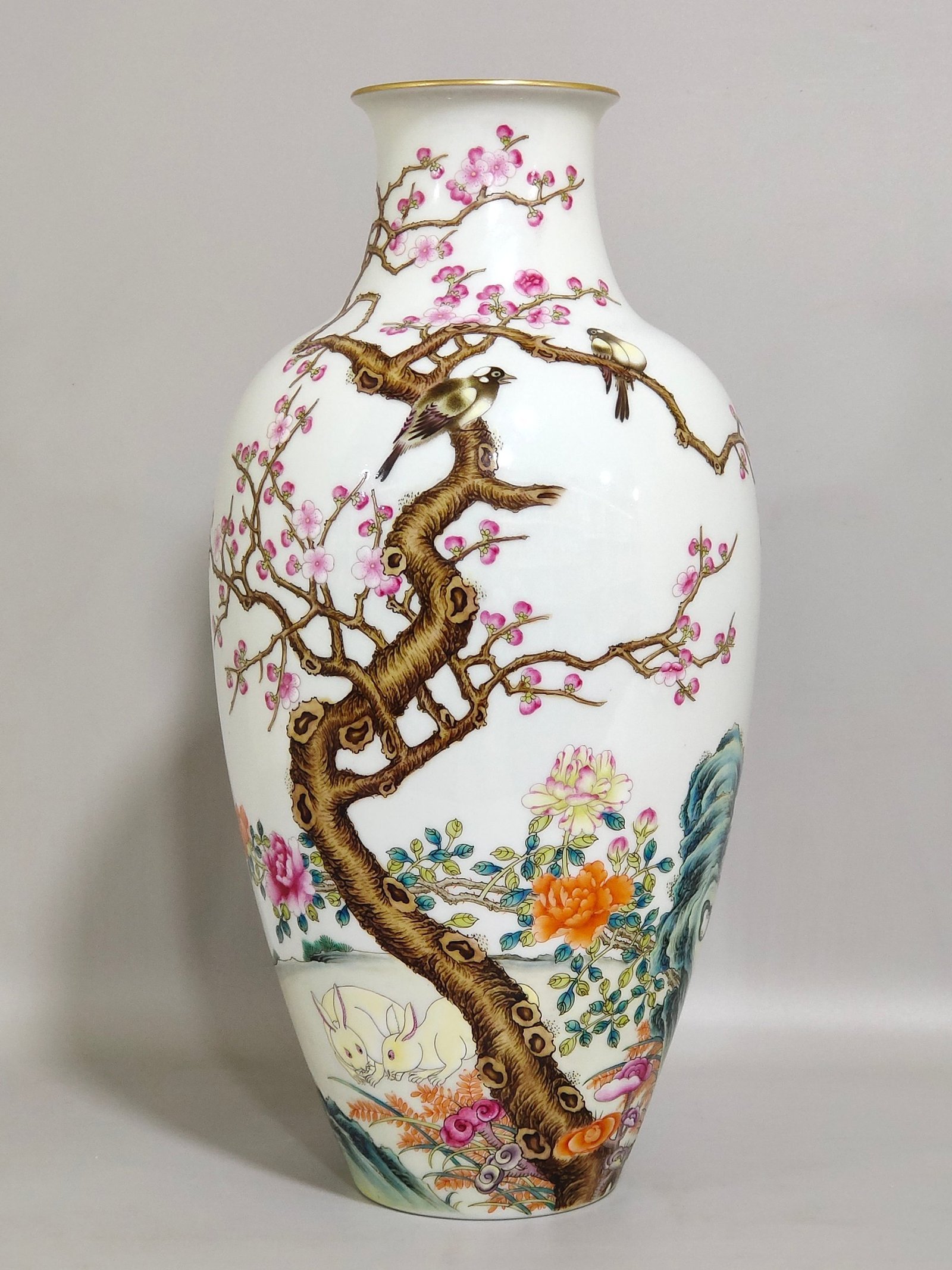 Qing Dynasty Qianlong enamel flower and bird vase